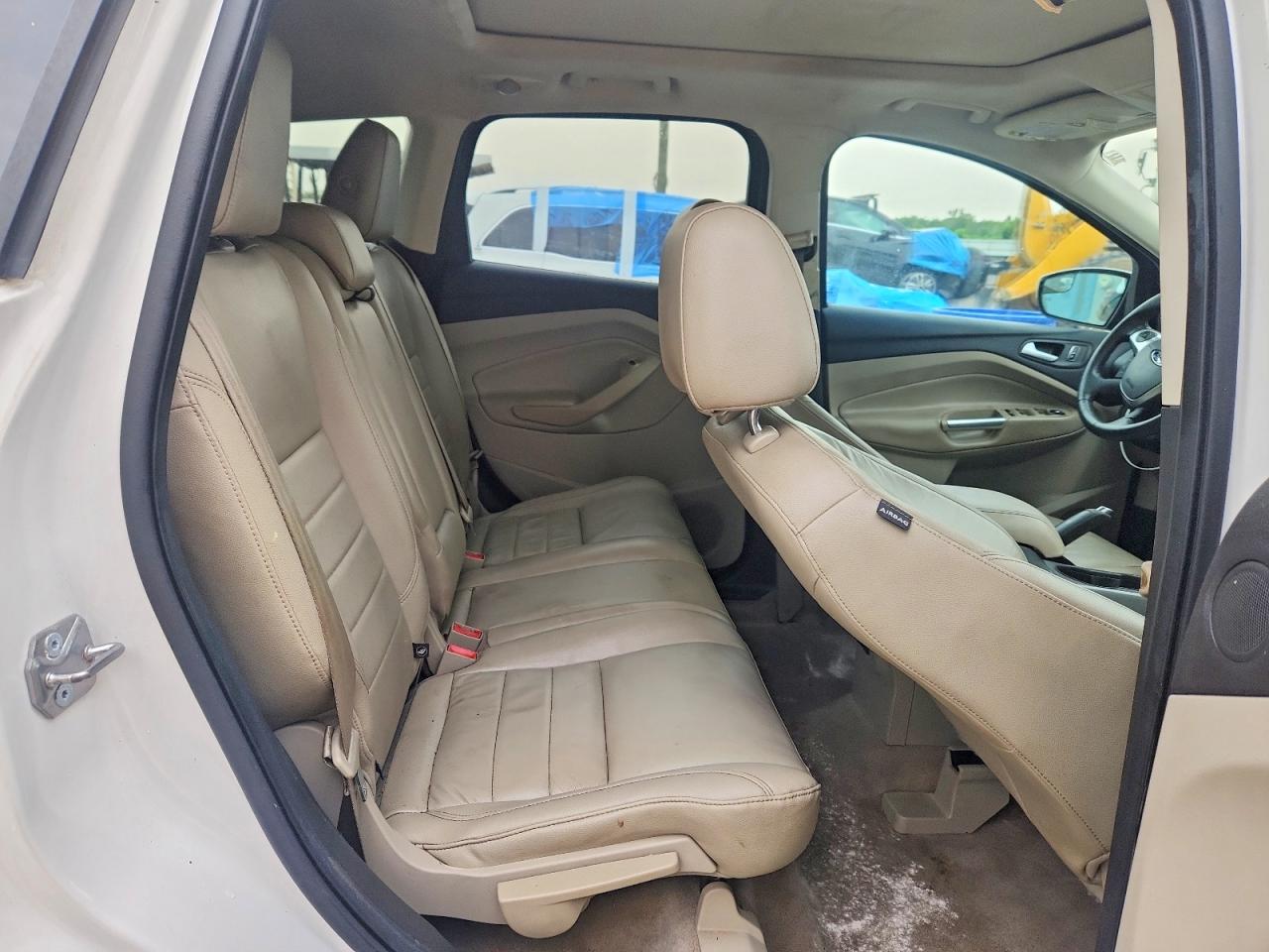 2015 Ford Escape Se White vin: 1FMCU9GX5FUA72334