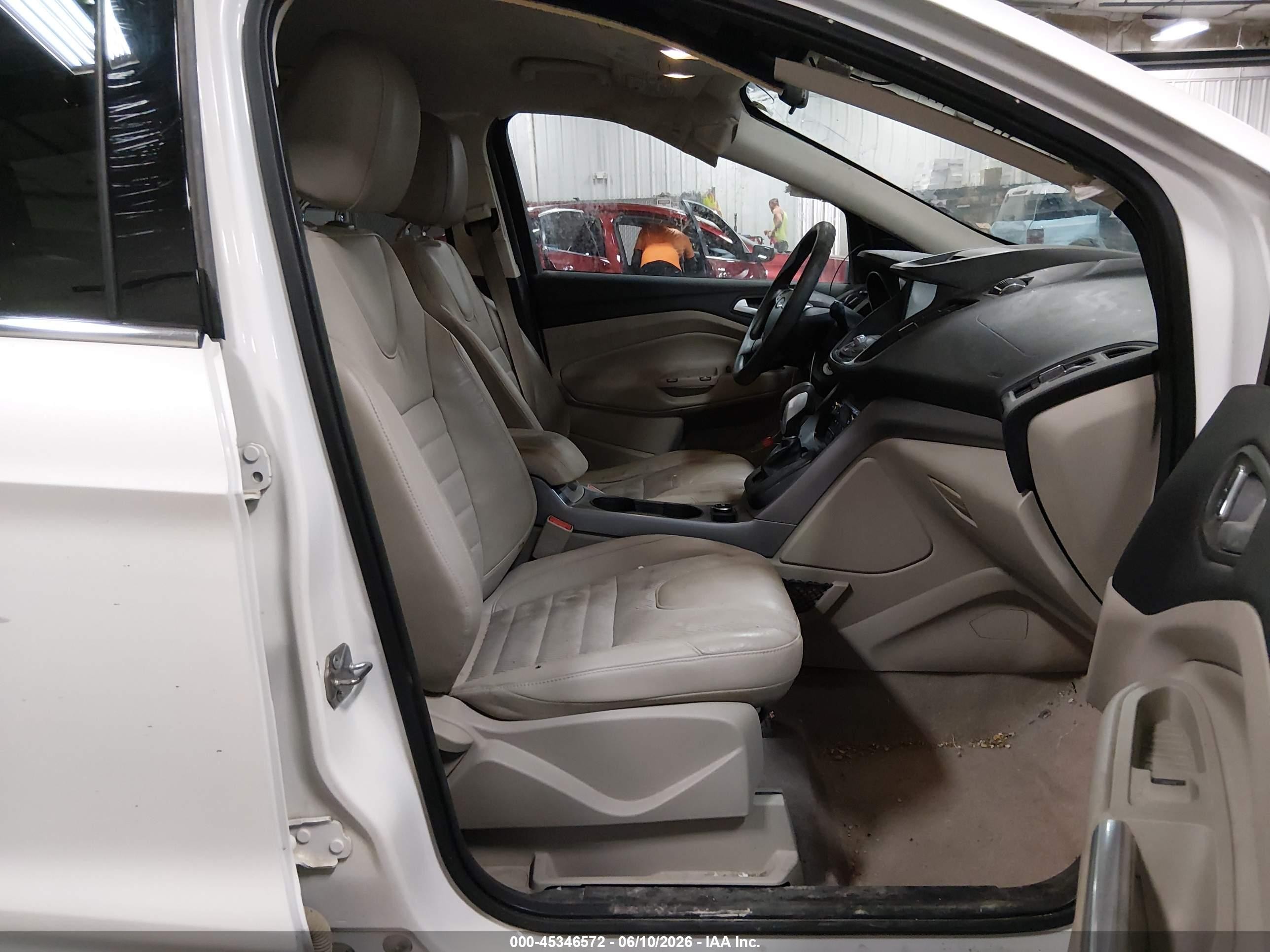 2015 Ford Escape Se White vin: 1FMCU9GX5FUB30233