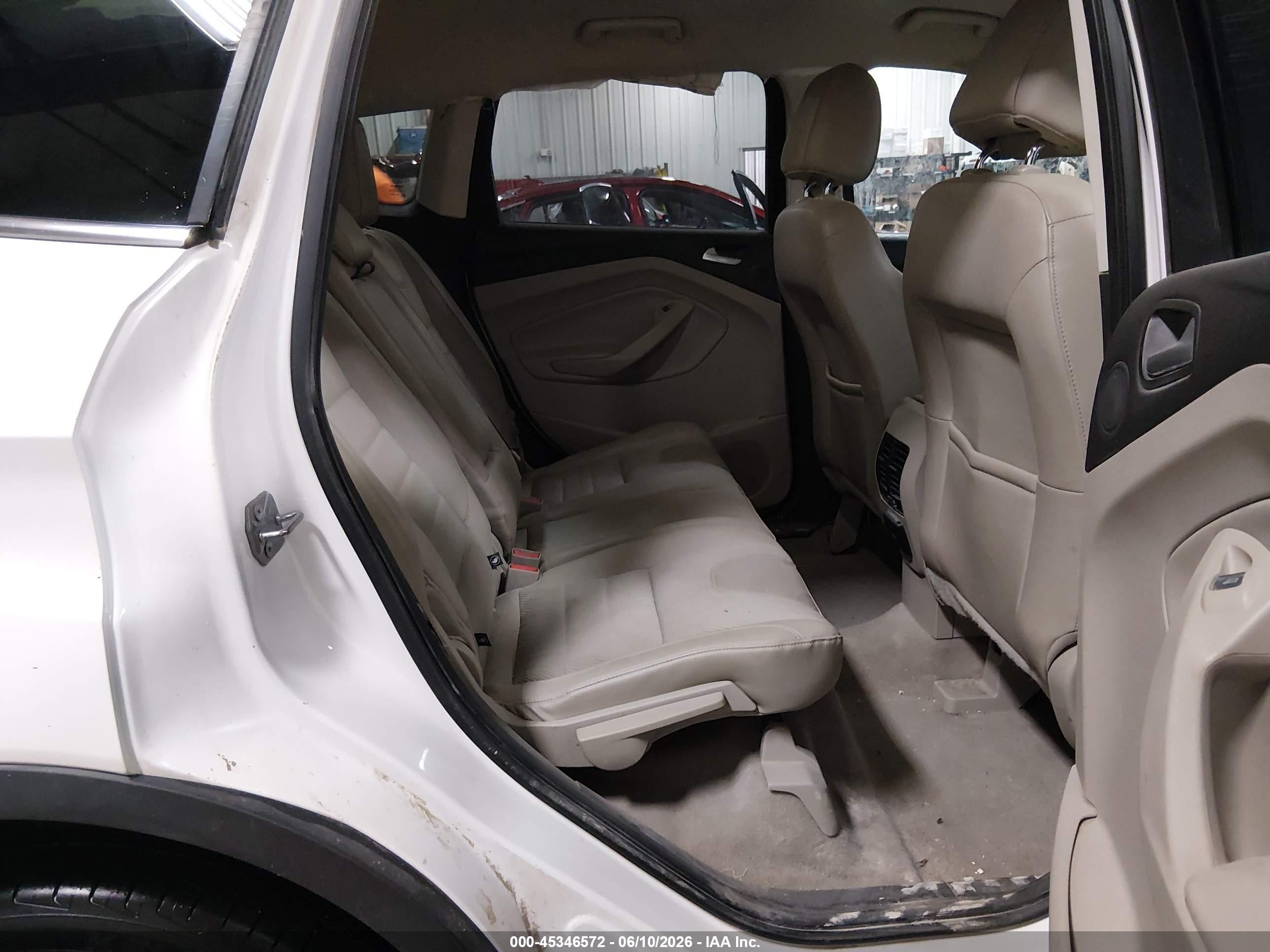 2015 Ford Escape Se White vin: 1FMCU9GX5FUB30233