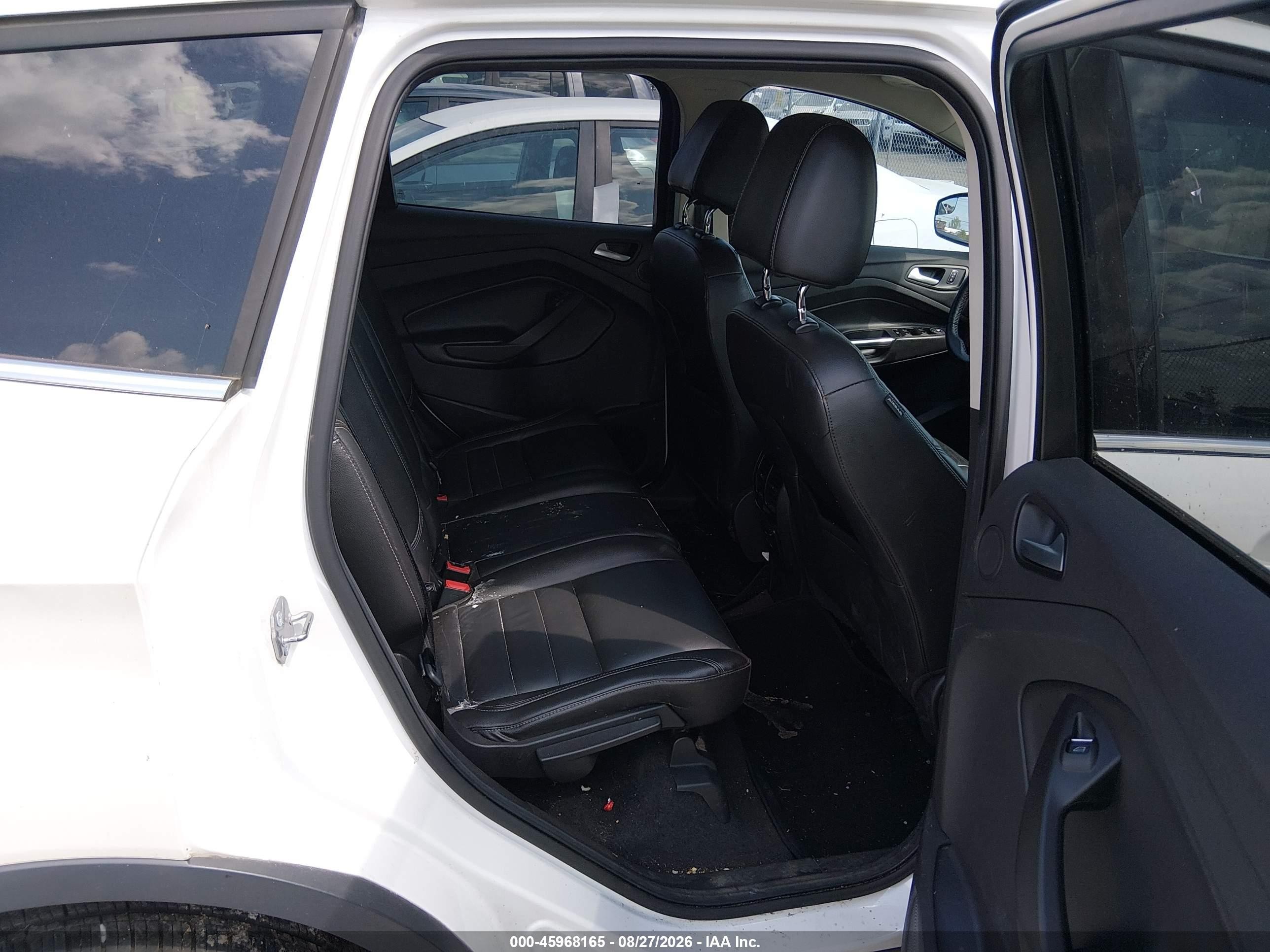 2015 Ford Escape Se White vin: 1FMCU9GX5FUB47498