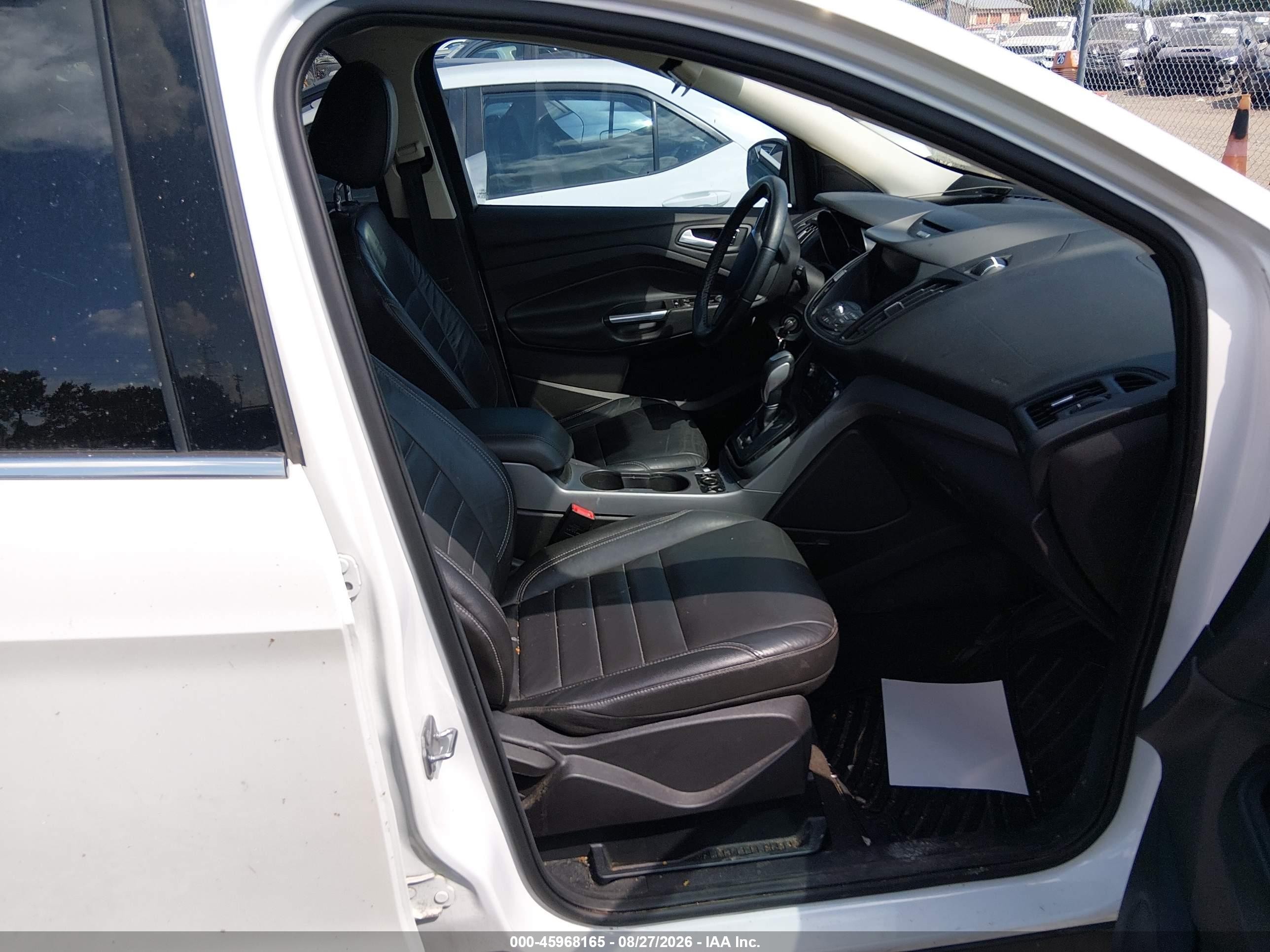 2015 Ford Escape Se White vin: 1FMCU9GX5FUB47498