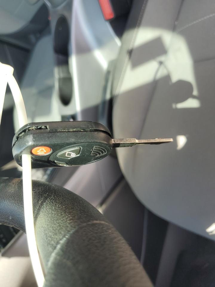 2015 Ford Escape Se Gray vin: 1FMCU9GX5FUB58727 Damage: Combo Key, Broken, Replacement Required