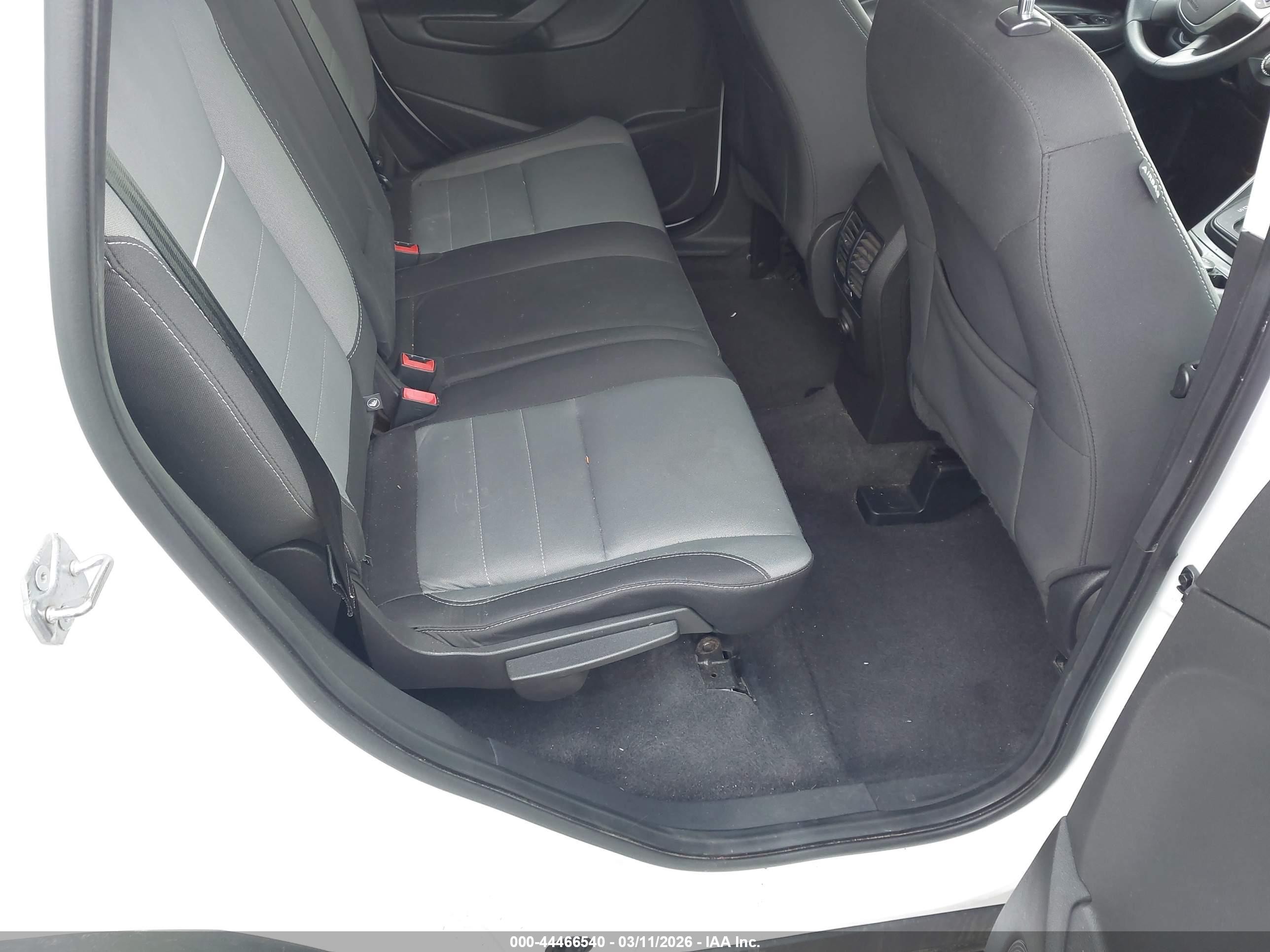 2015 Ford Escape Se White vin: 1FMCU9GX5FUC28081