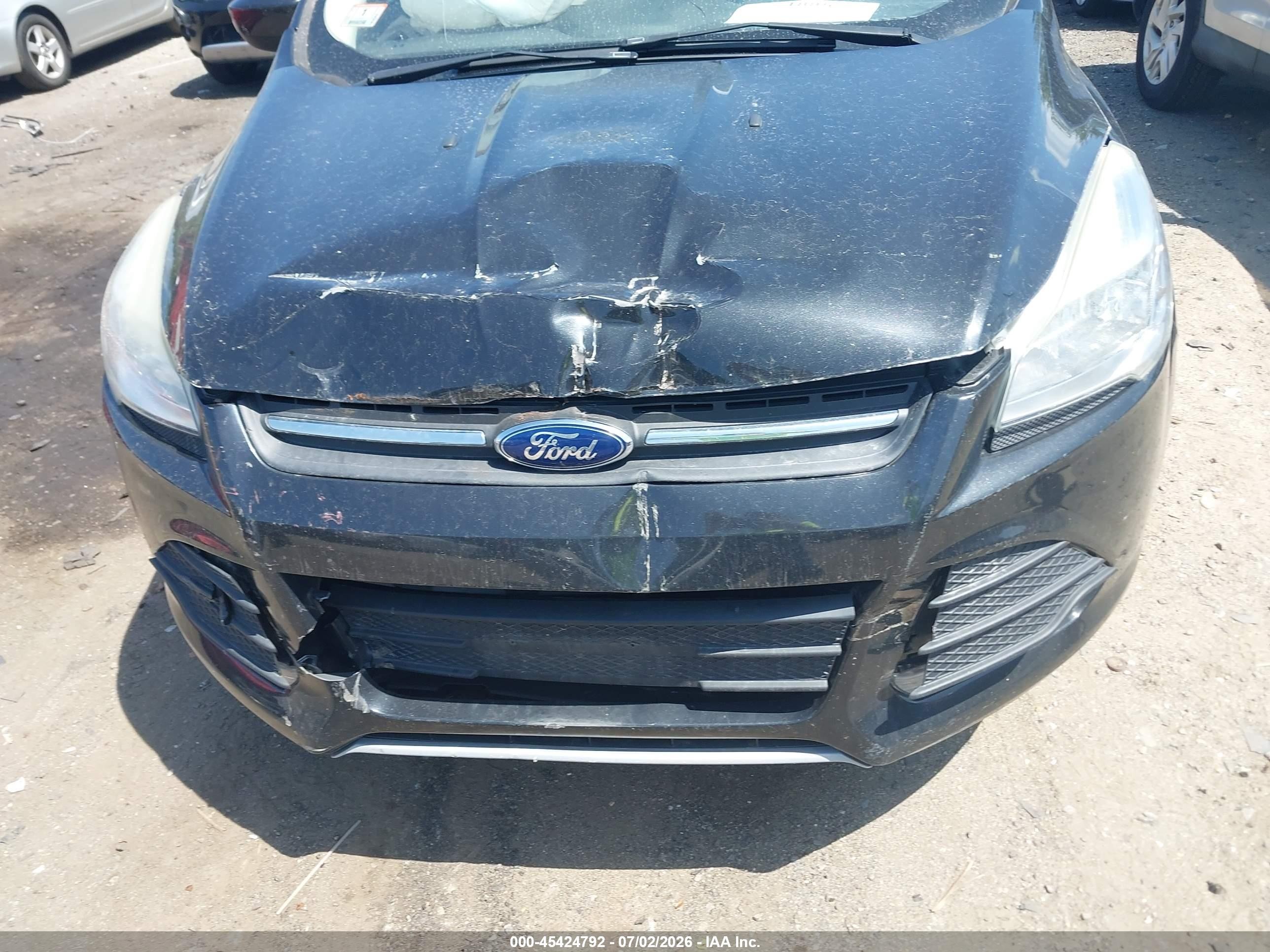 2015 Ford Escape Se Черный vin: 1FMCU9GX5FUC84392