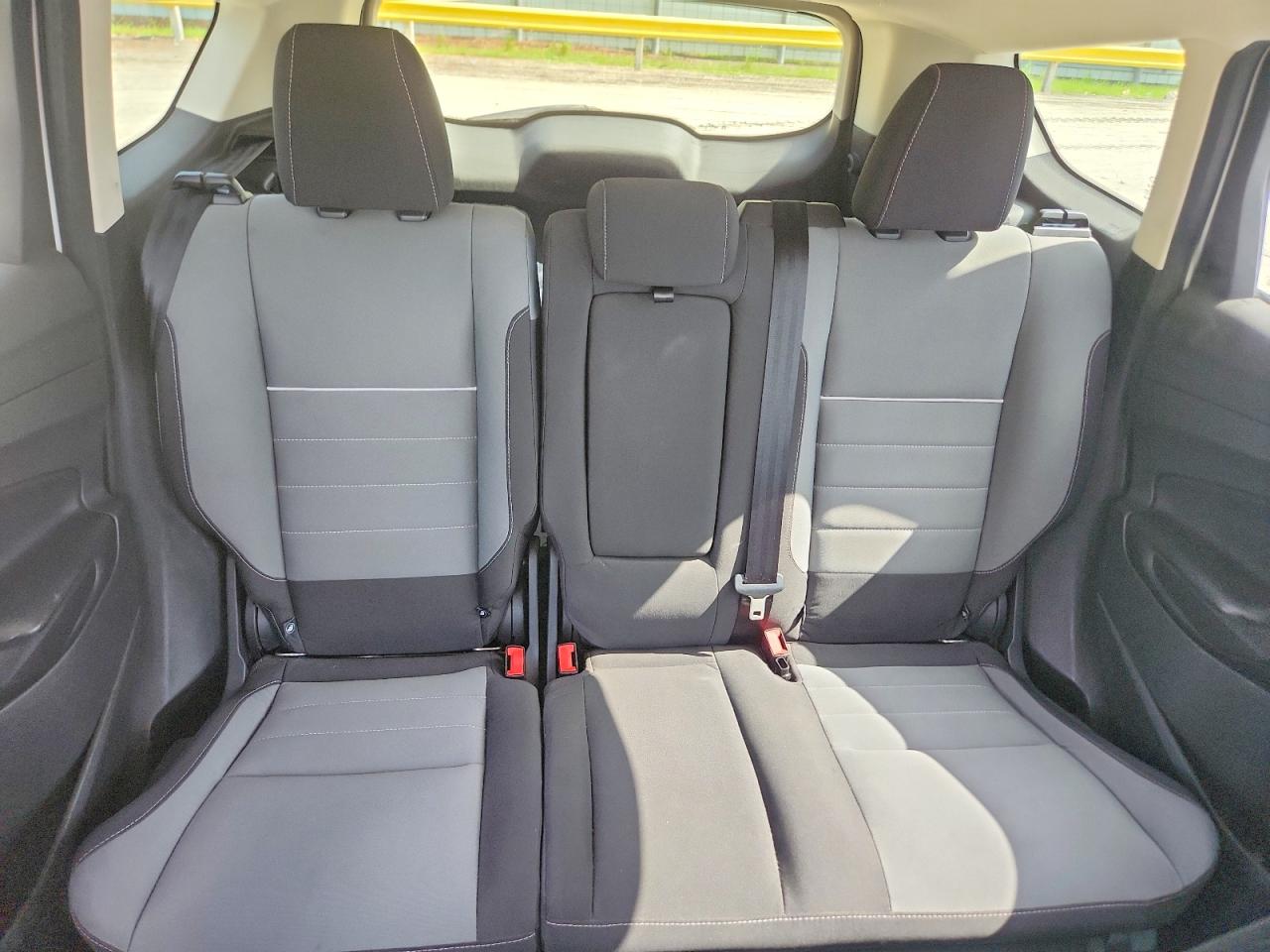 2013 Ford Escape Se Белый vin: 1FMCU9GX6DUB35678