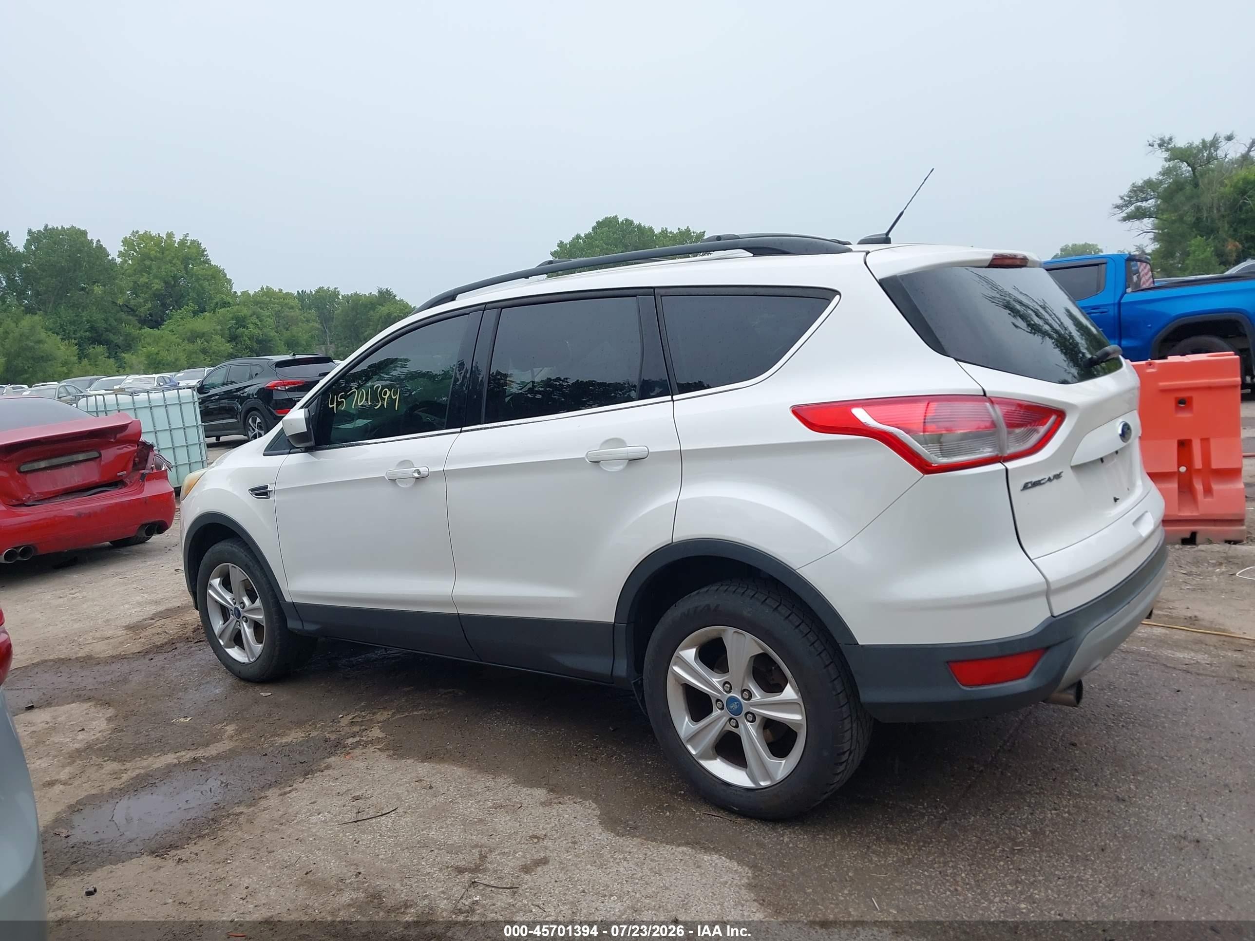 2013 Ford Escape Se White vin: 1FMCU9GX6DUB63853