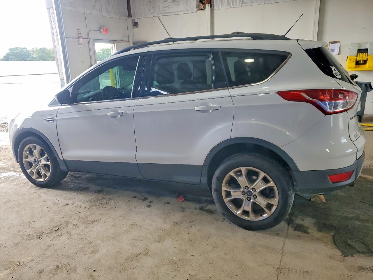 2013 Ford Escape Se Белый vin: 1FMCU9GX6DUC53410