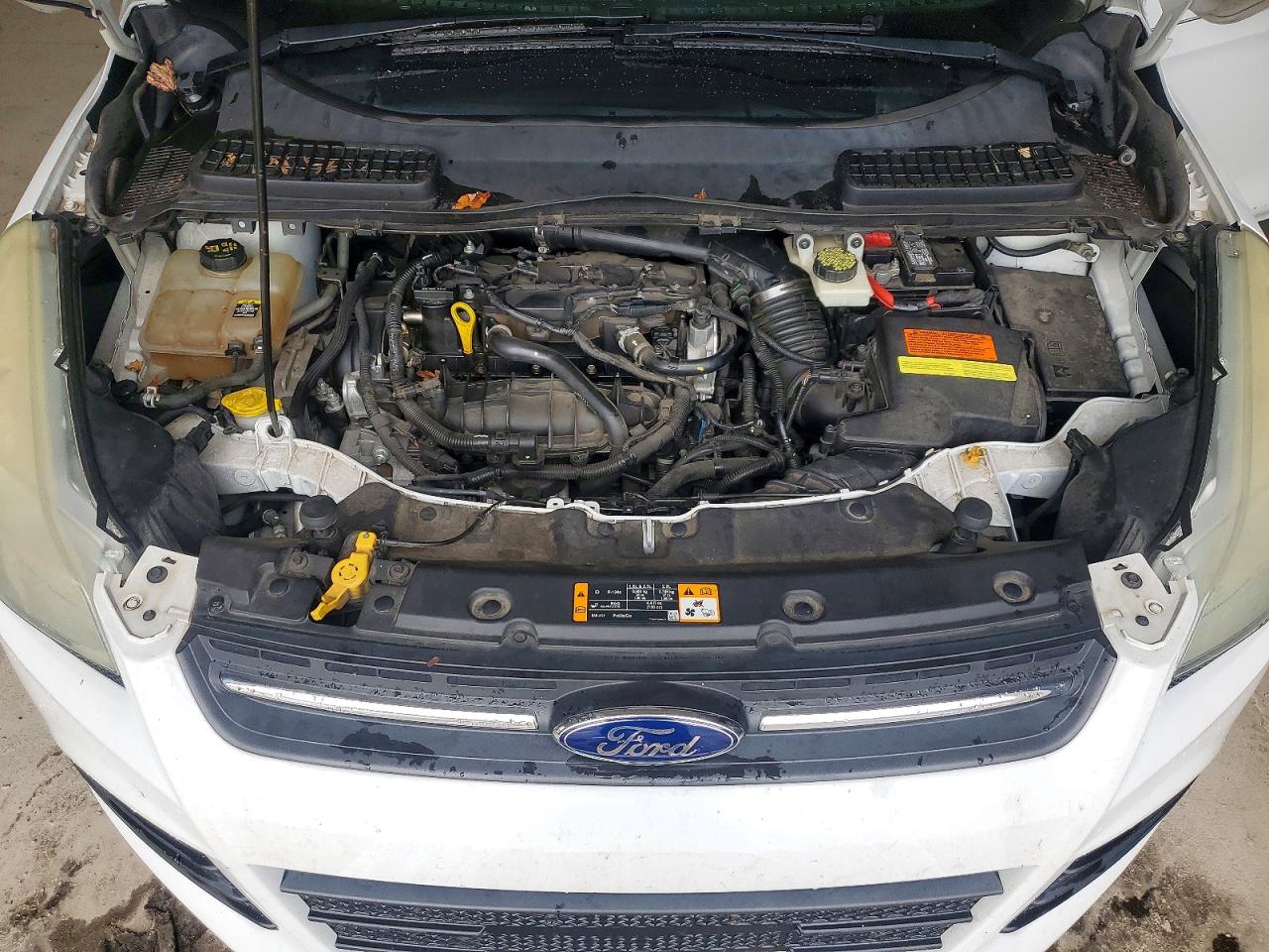 2013 Ford Escape Se Белый vin: 1FMCU9GX6DUC53410