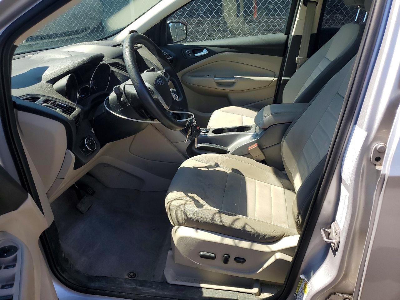 2014 Ford Escape Se Серебряный vin: 1FMCU9GX6EUA48624