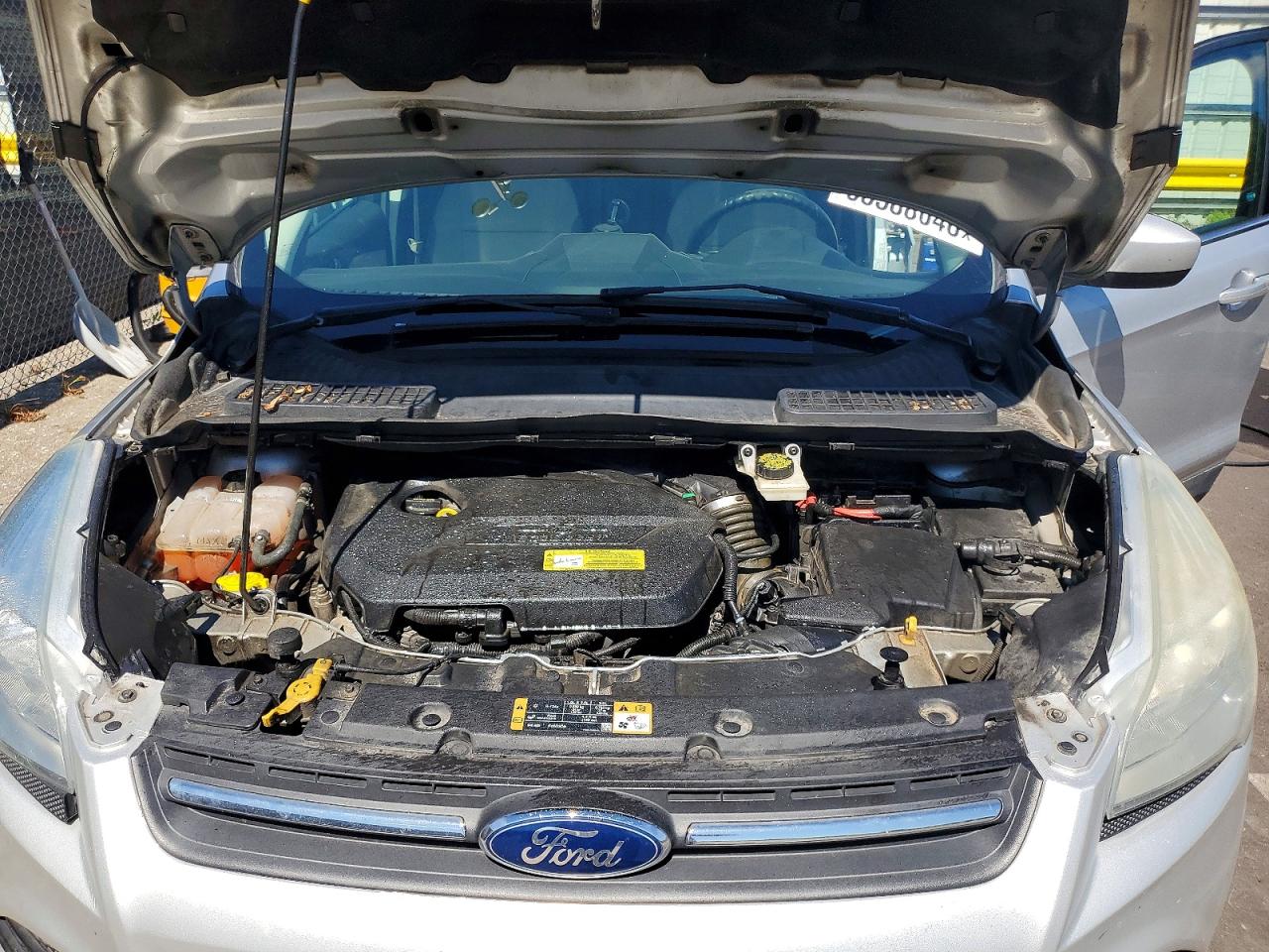 2014 Ford Escape Se Серебряный vin: 1FMCU9GX6EUA48624