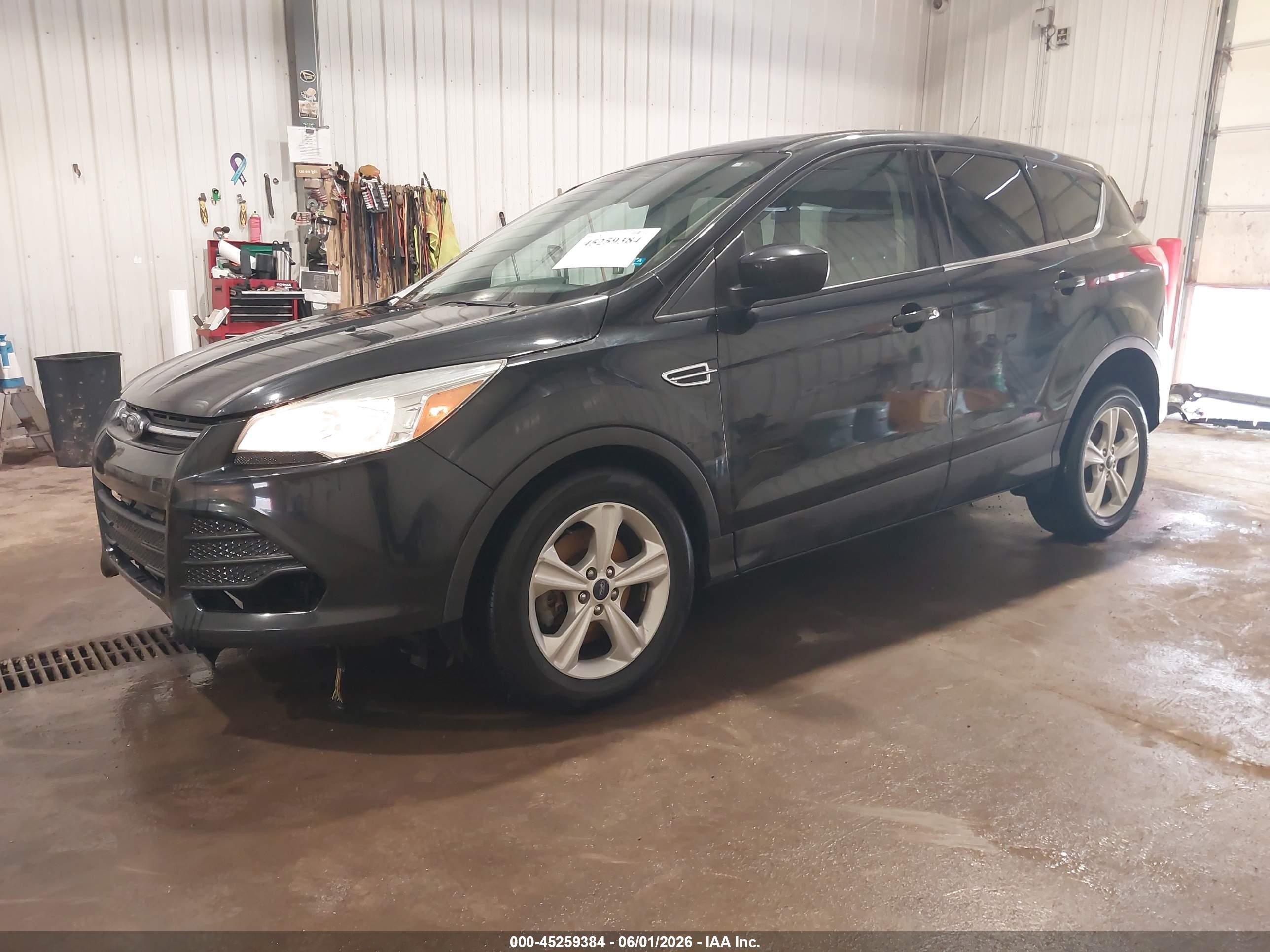 2014 Ford Escape Se Черный vin: 1FMCU9GX6EUB53146