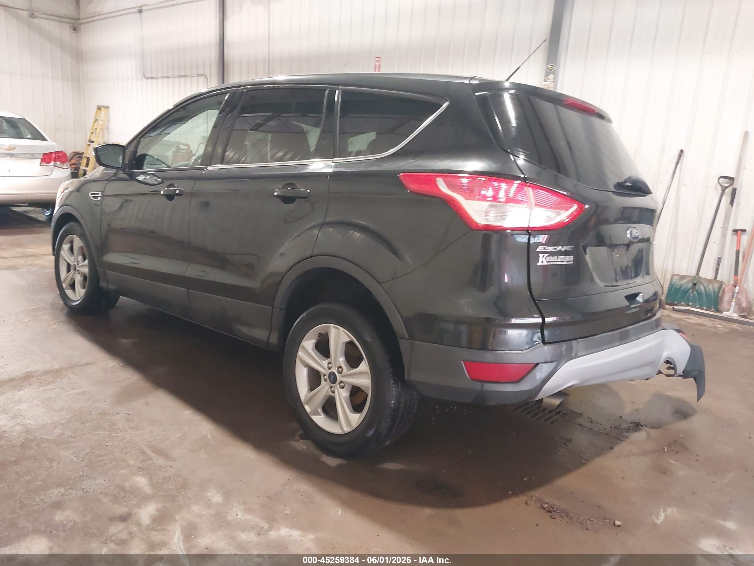 2014 Ford Escape Se Черный vin: 1FMCU9GX6EUB53146