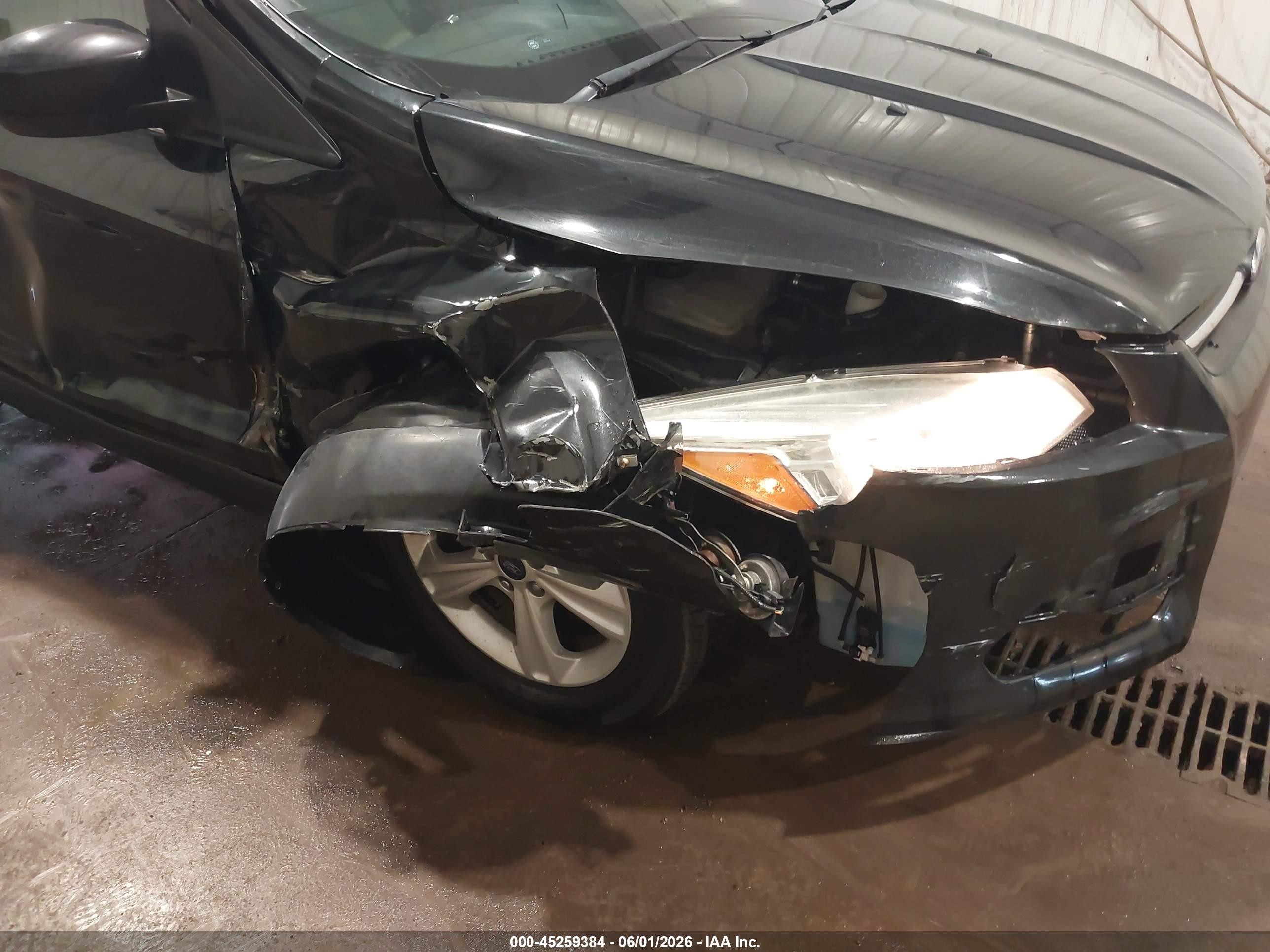 2014 Ford Escape Se Черный vin: 1FMCU9GX6EUB53146