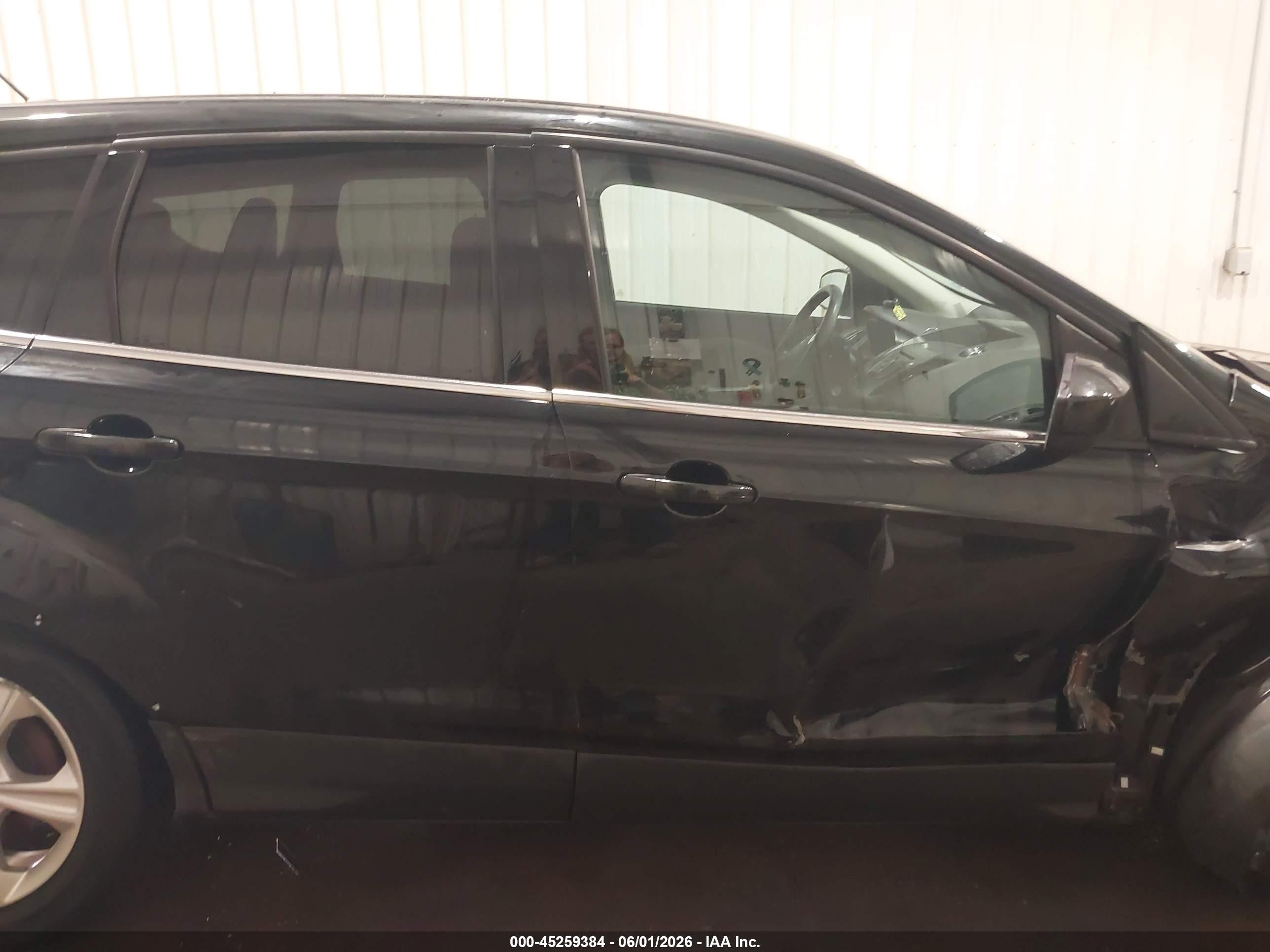 2014 Ford Escape Se Черный vin: 1FMCU9GX6EUB53146