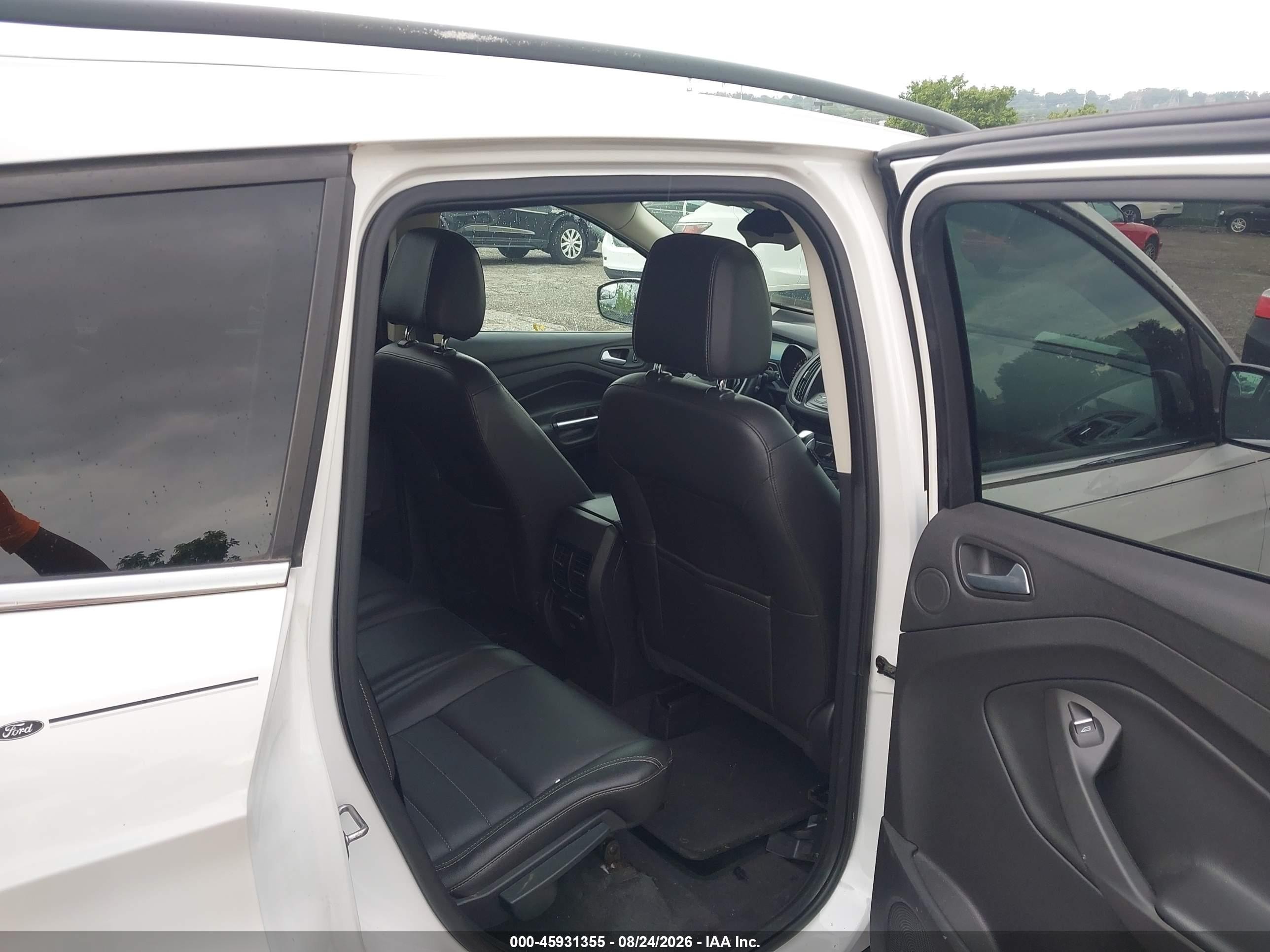2014 Ford Escape Se Белый vin: 1FMCU9GX6EUB53180