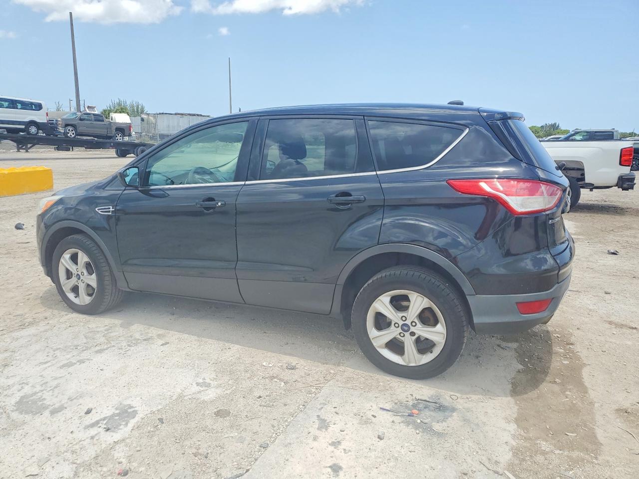 2014 Ford Escape Se Черный vin: 1FMCU9GX6EUC82732