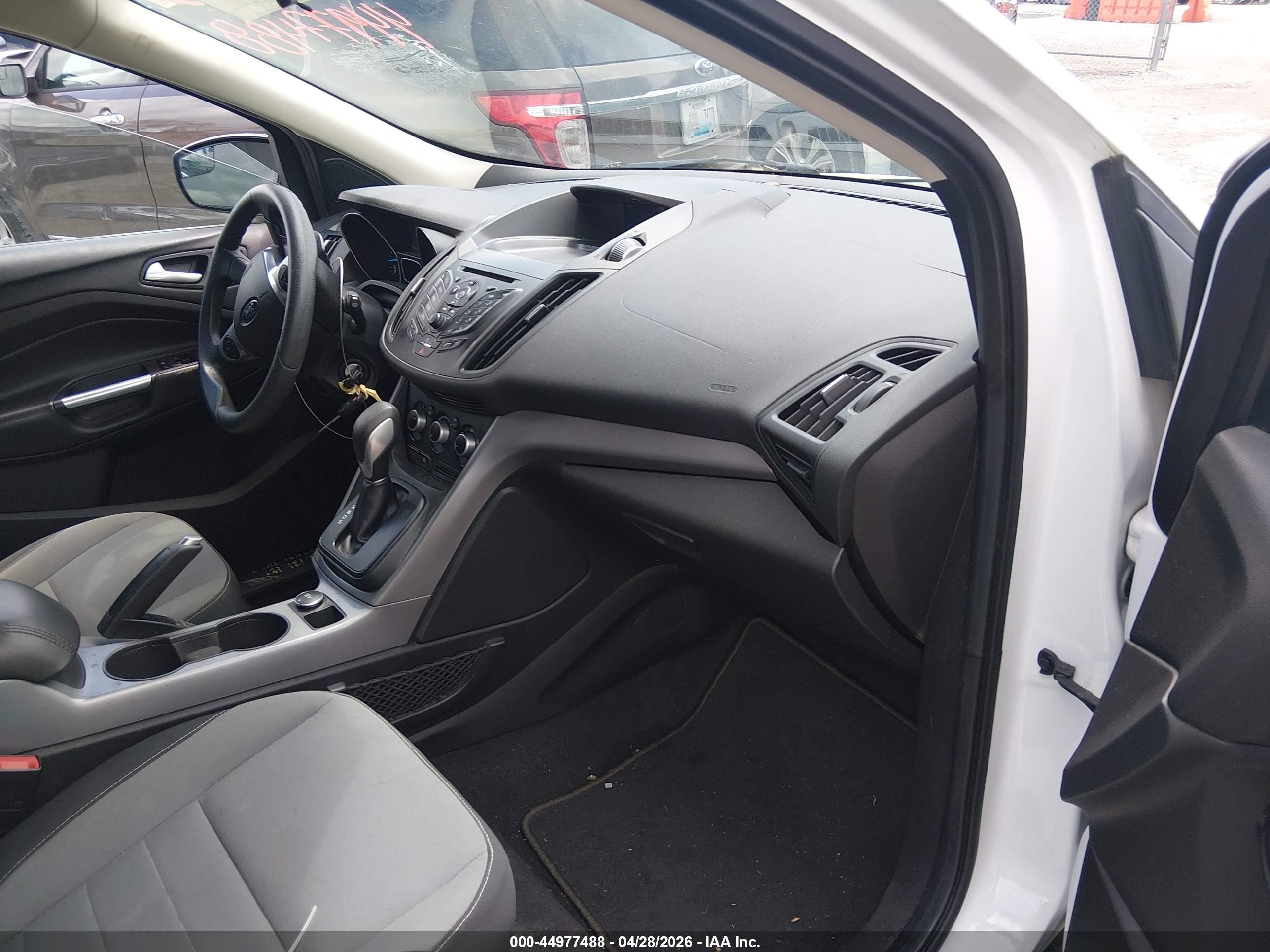 2014 Ford Escape Se Белый vin: 1FMCU9GX6EUD73029