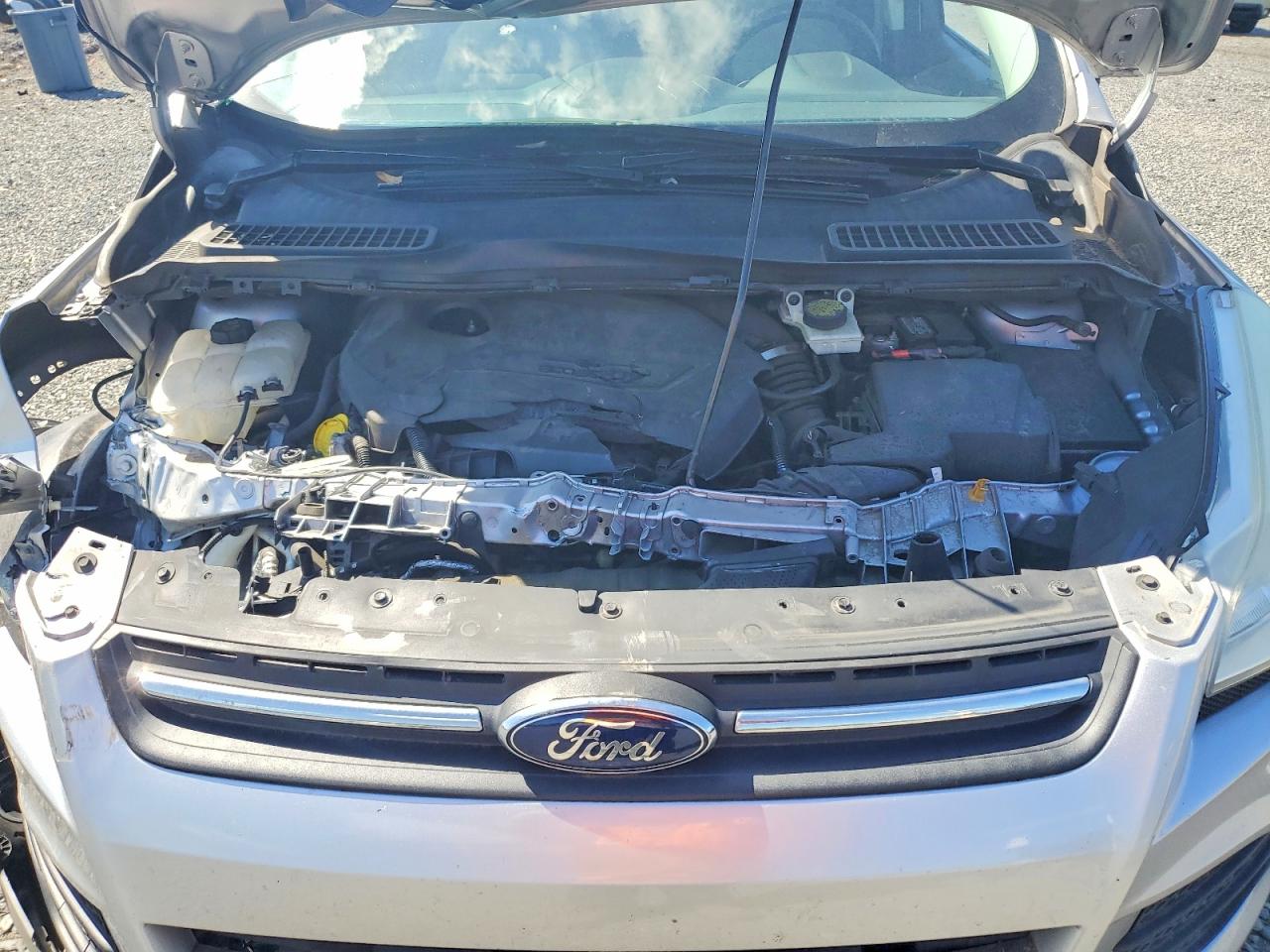 2015 Ford Escape Se Серебряный vin: 1FMCU9GX6FUA27841