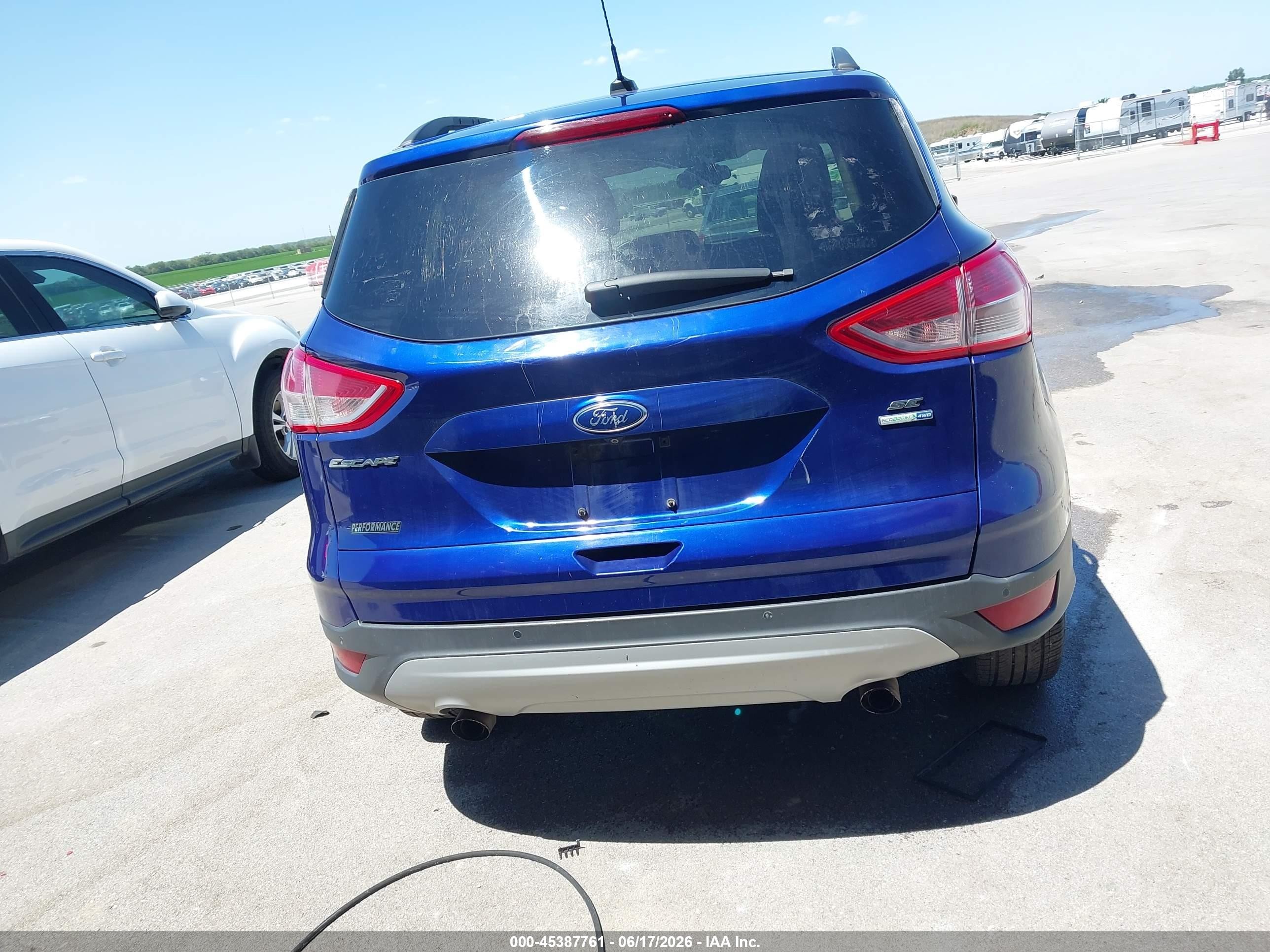 2015 Ford Escape Se Синий vin: 1FMCU9GX6FUA75307