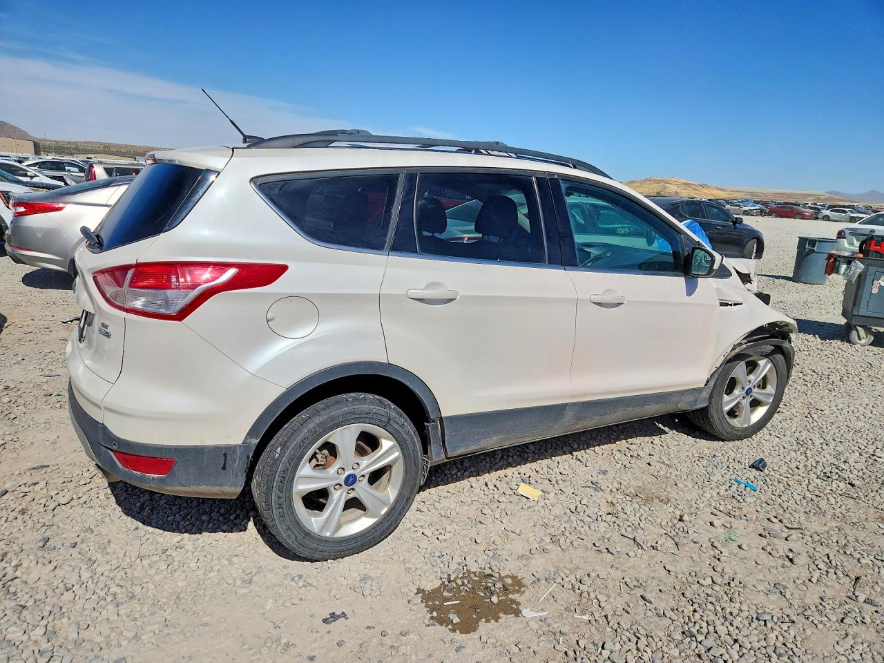 2015 Ford Escape Se White vin: 1FMCU9GX6FUB06622