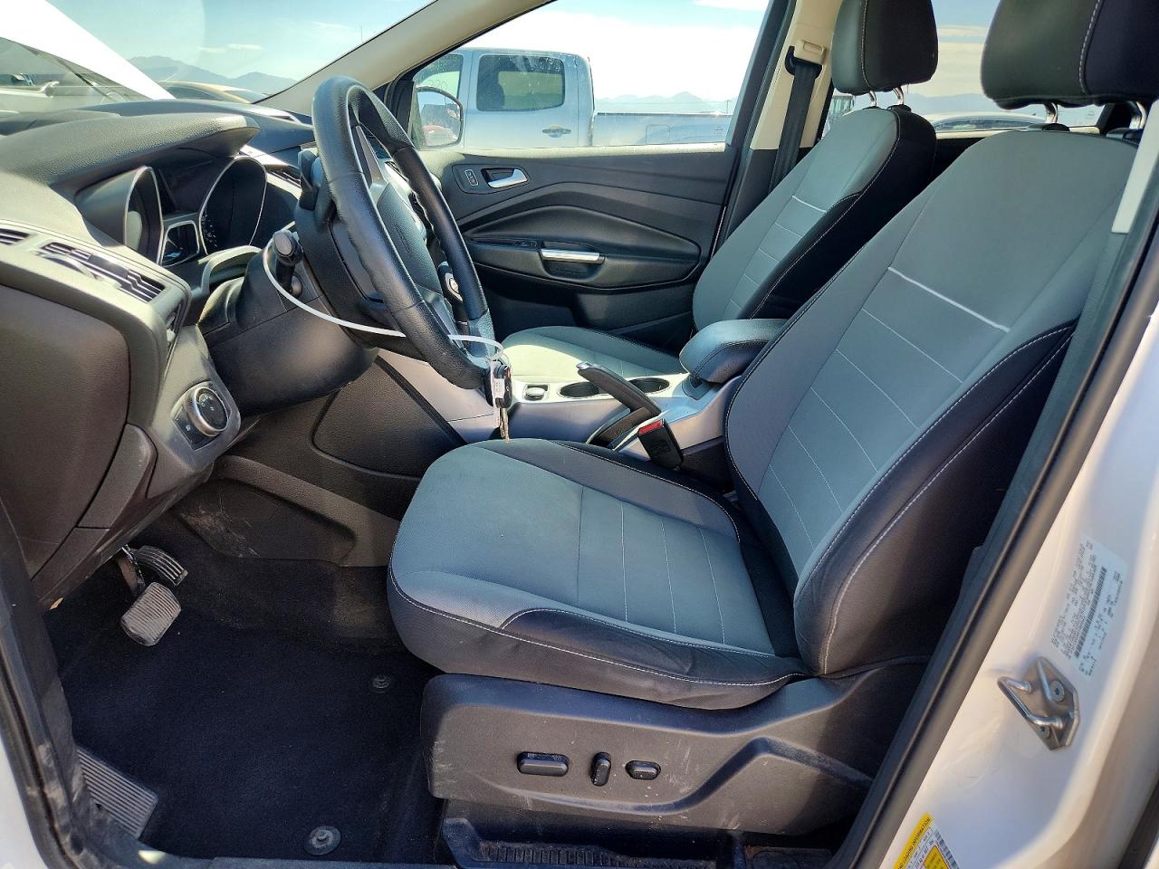 2015 Ford Escape Se White vin: 1FMCU9GX6FUB06622