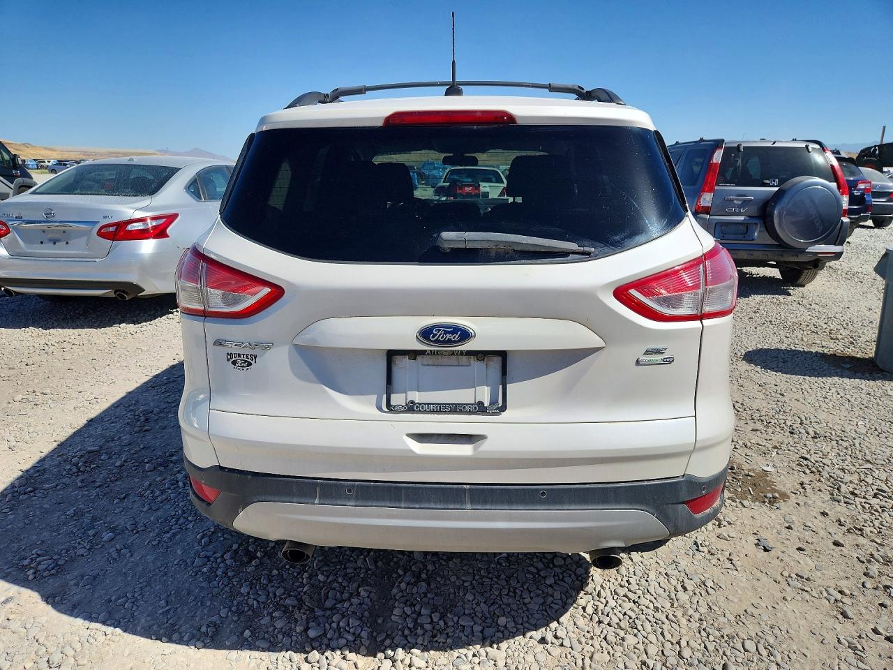 2015 Ford Escape Se White vin: 1FMCU9GX6FUB06622