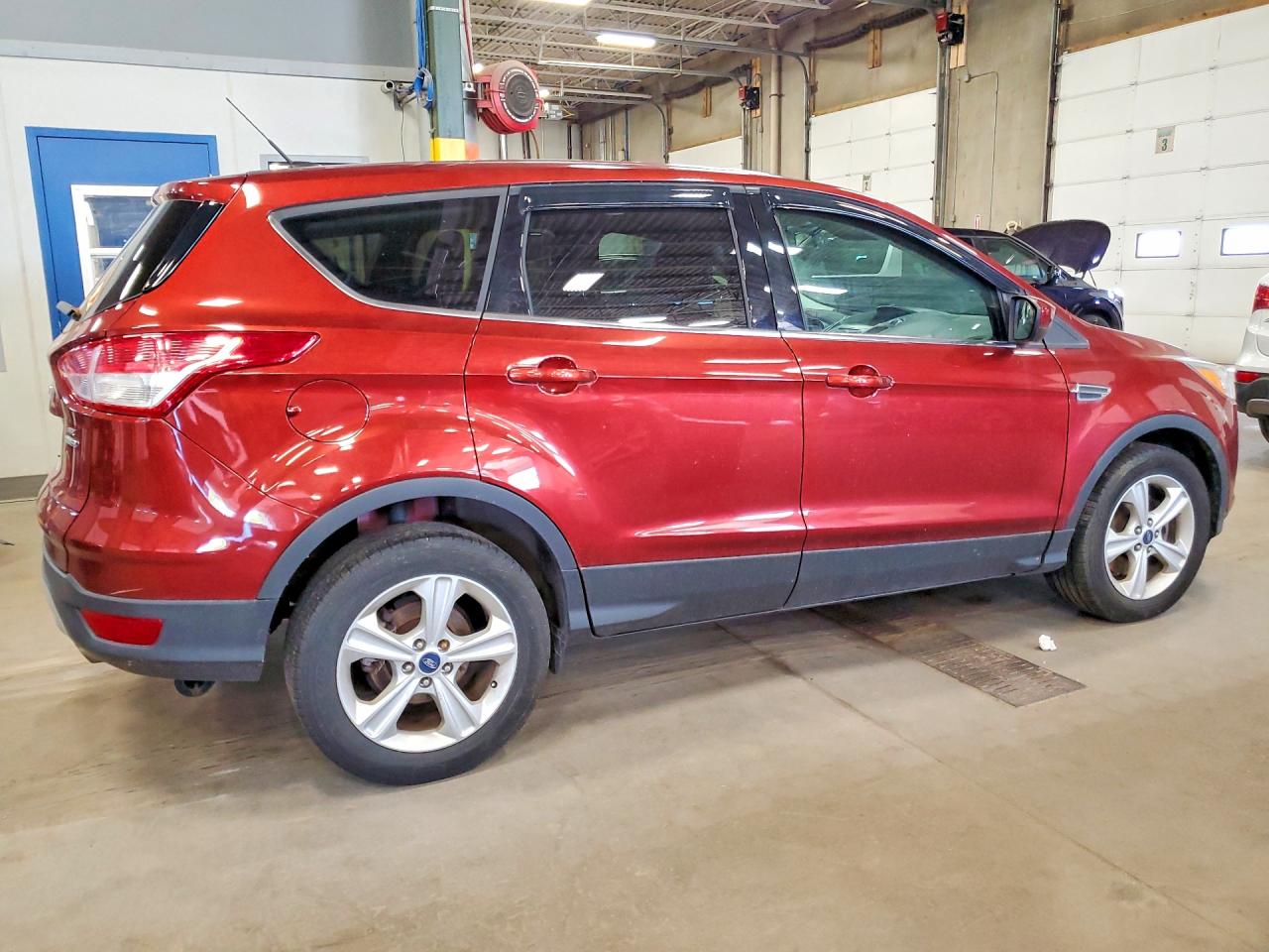 2015 Ford Escape Se Красный vin: 1FMCU9GX6FUB30757