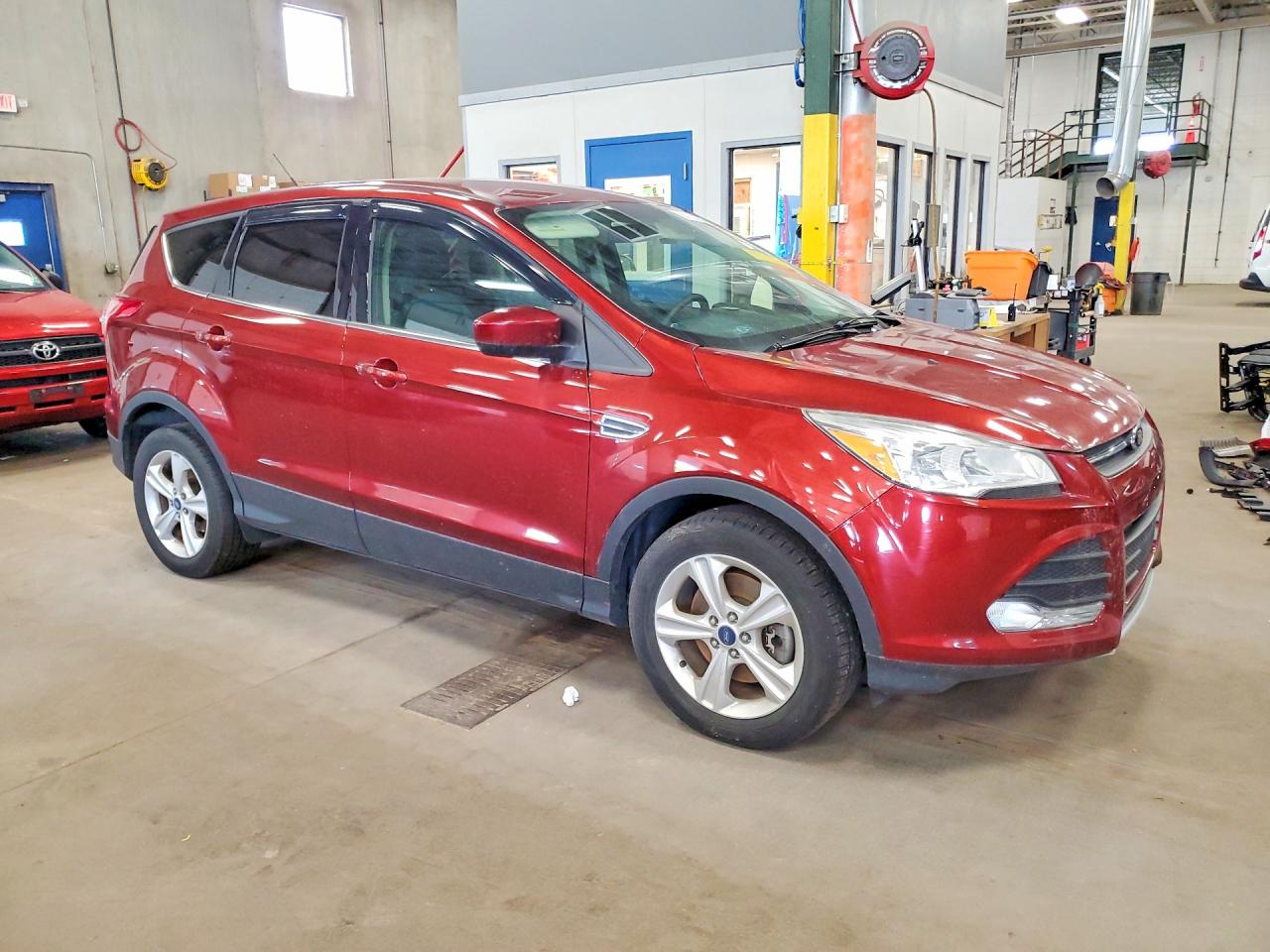 2015 Ford Escape Se Красный vin: 1FMCU9GX6FUB30757