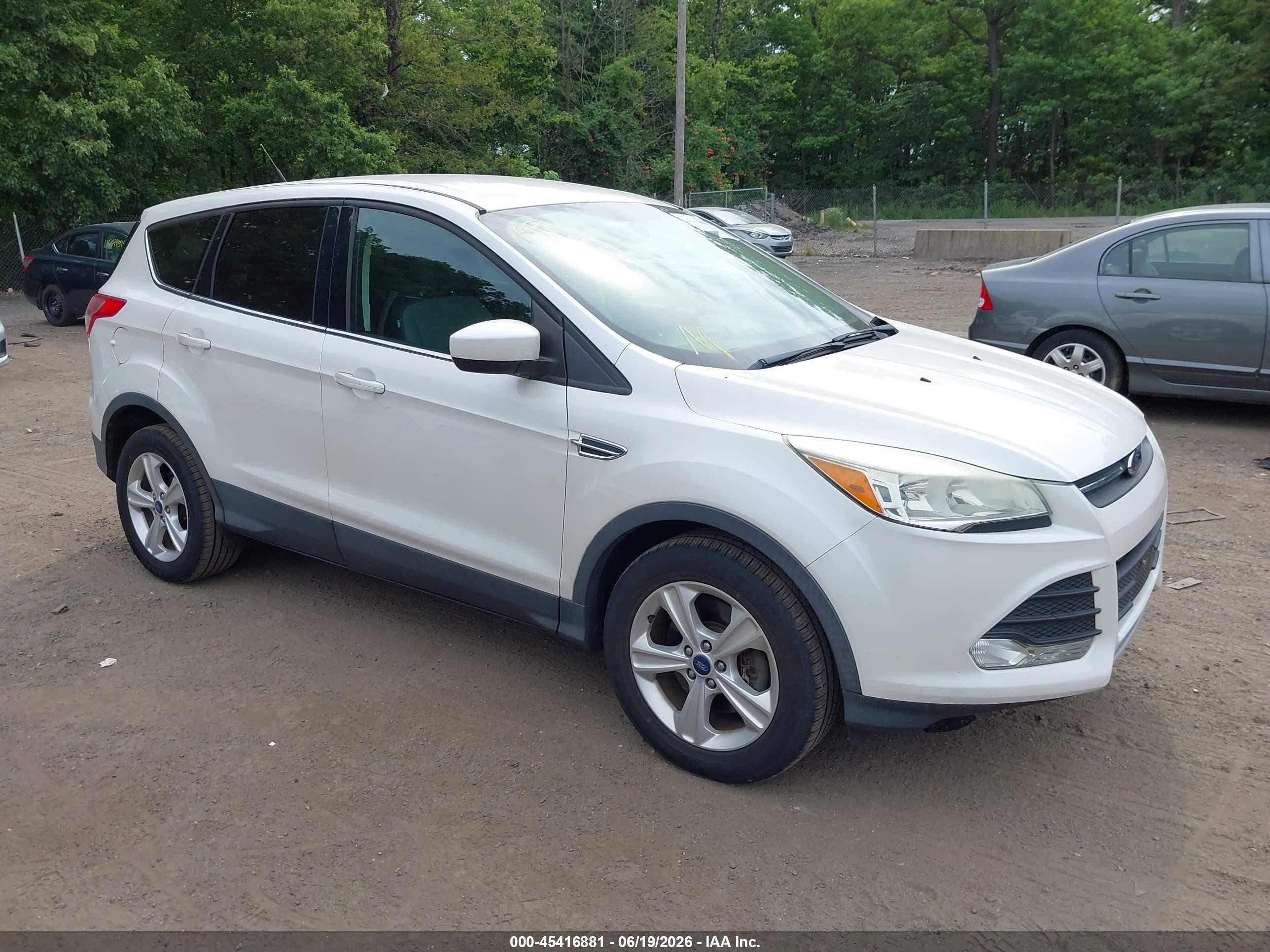 2015 Ford Escape Se White vin: 1FMCU9GX6FUB45033