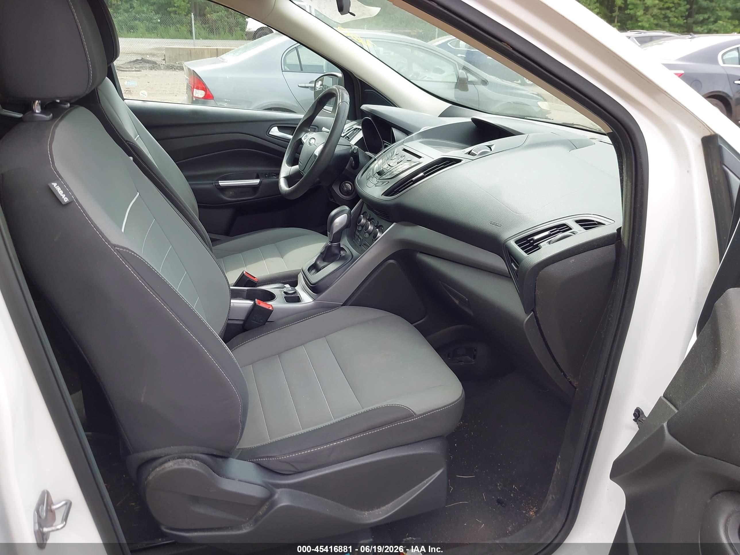 2015 Ford Escape Se White vin: 1FMCU9GX6FUB45033