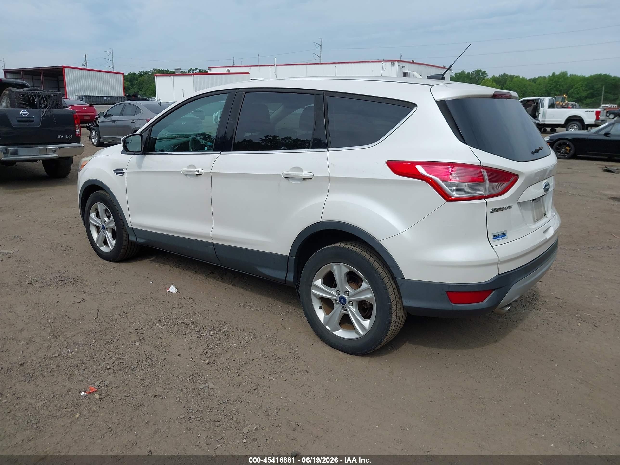 2015 Ford Escape Se White vin: 1FMCU9GX6FUB45033