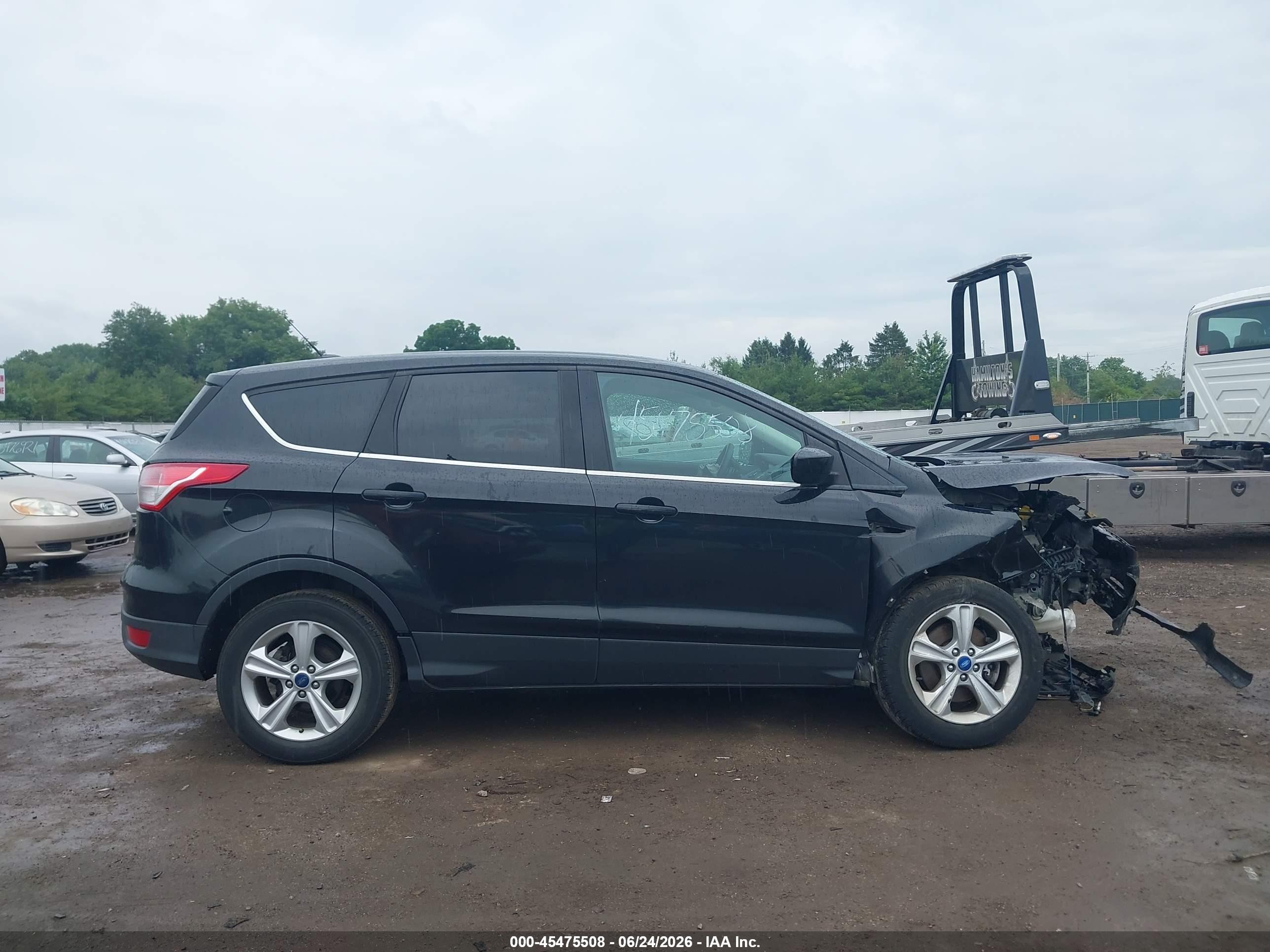 2013 Ford Escape Se Черный vin: 1FMCU9GX7DUD18779