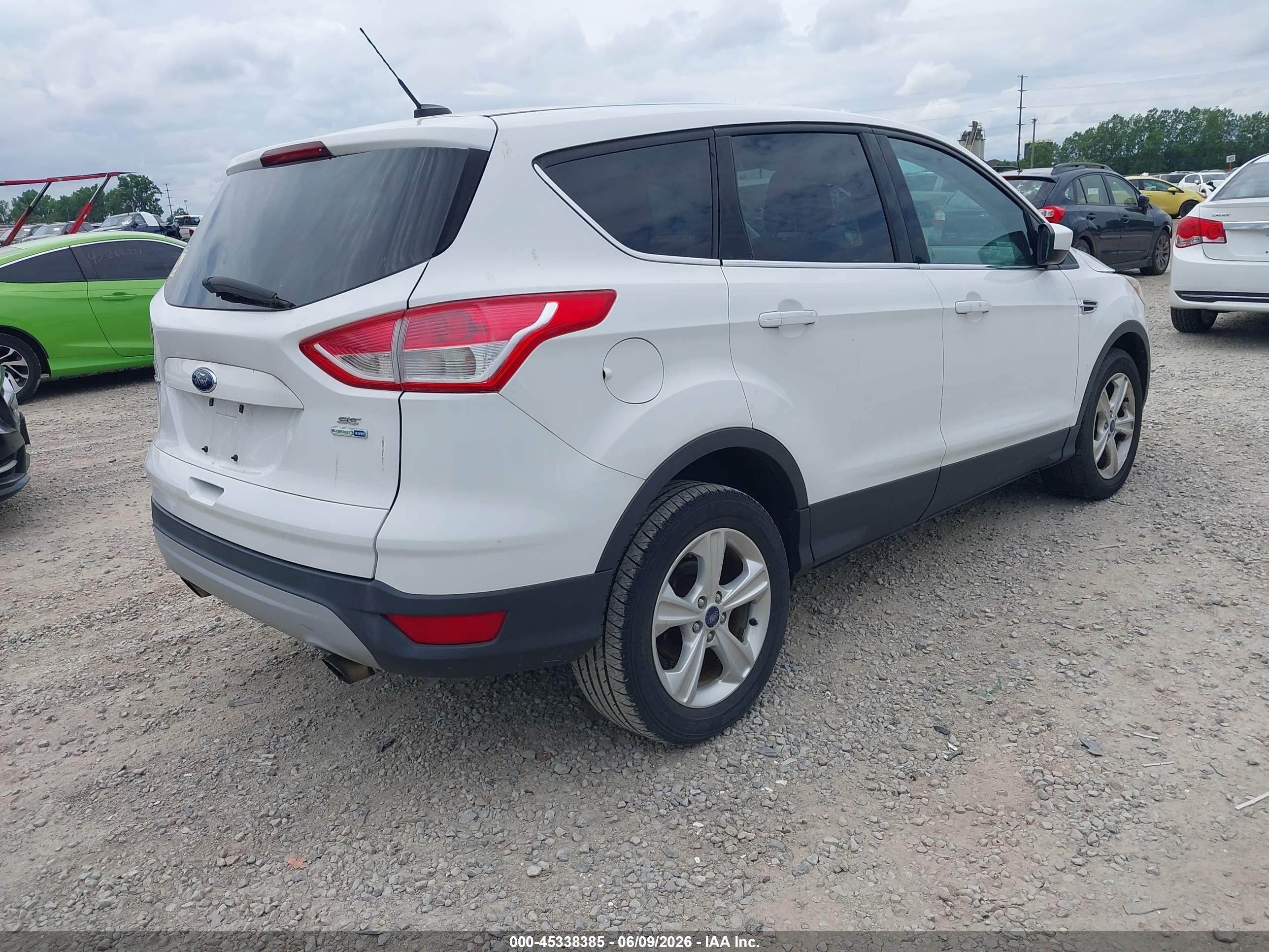 2013 Ford Escape Se White vin: 1FMCU9GX7DUD80795