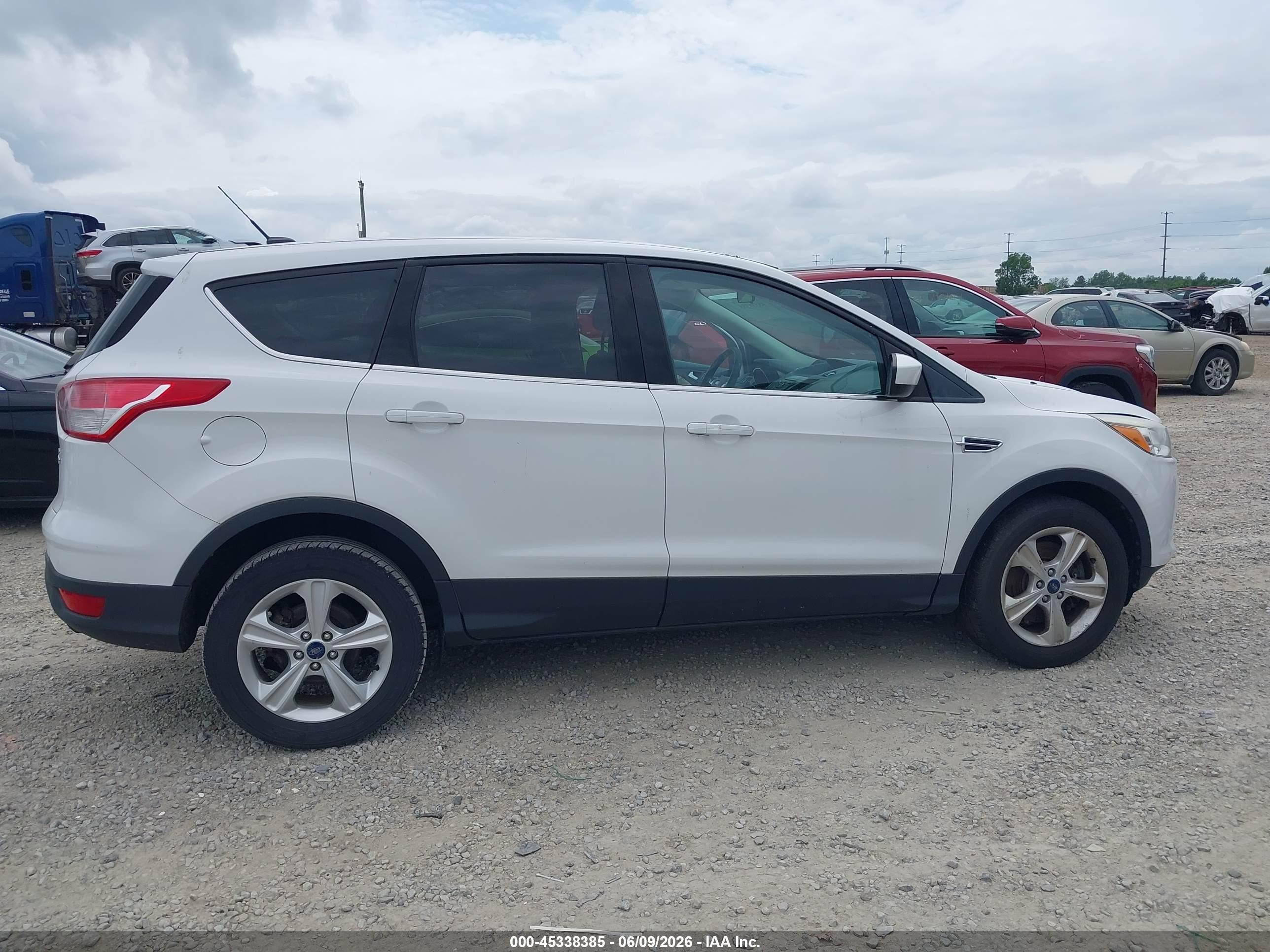 2013 Ford Escape Se White vin: 1FMCU9GX7DUD80795