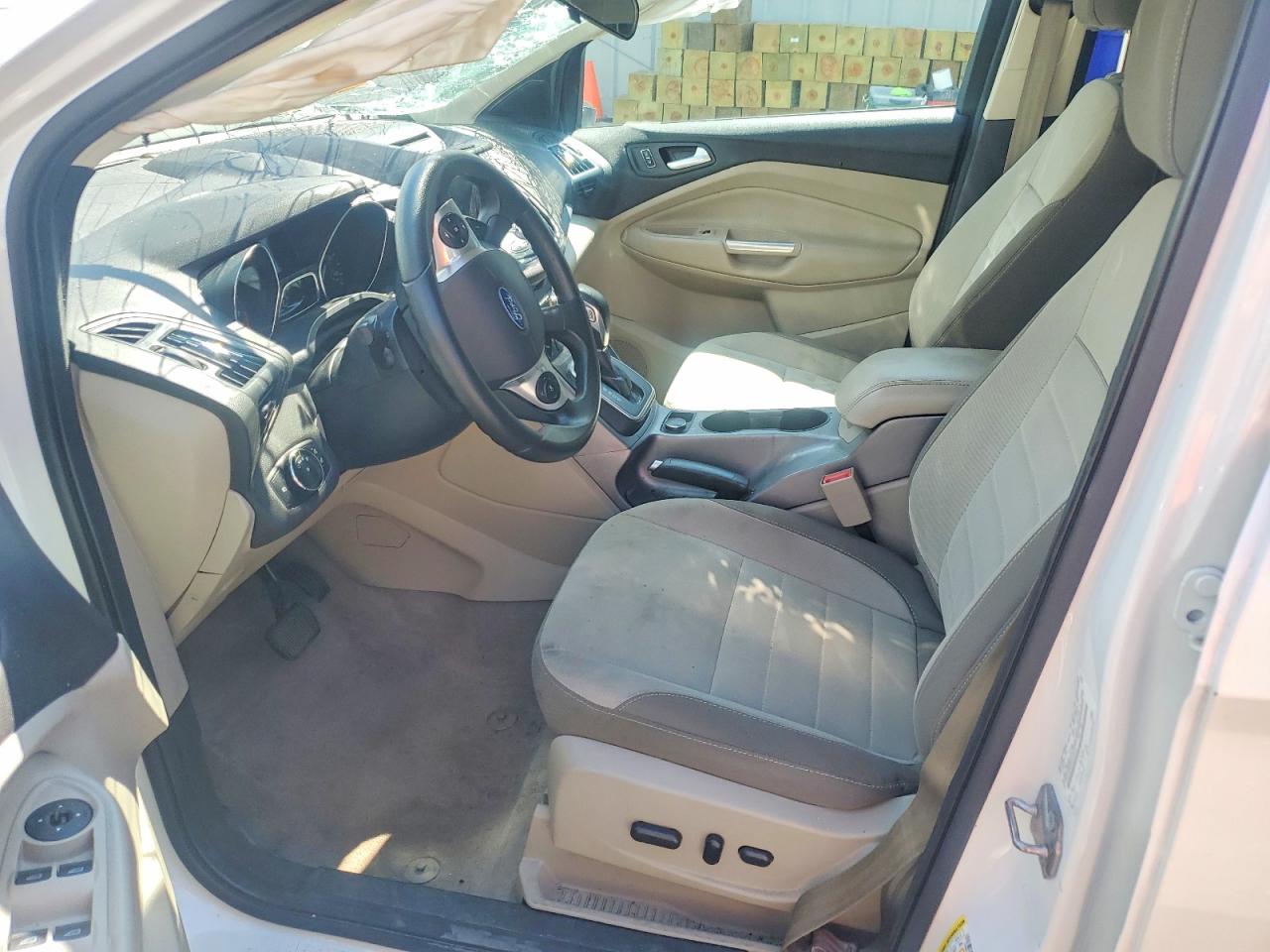 2014 Ford Escape Se Белый vin: 1FMCU9GX7EUA43951