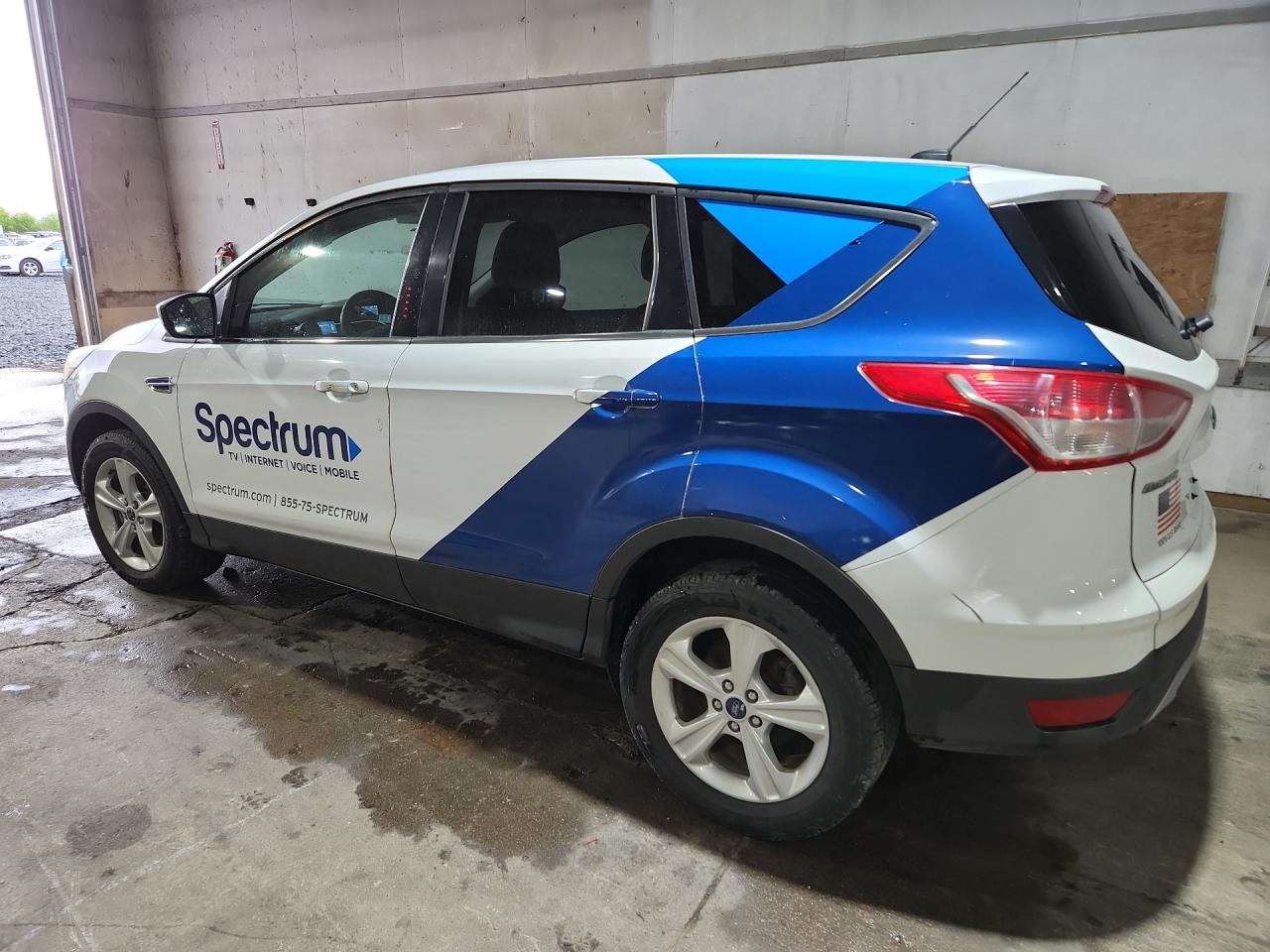 2014 Ford Escape Se White vin: 1FMCU9GX7EUB16963 Damage: Left Qtr Panel, Heavy Scratch, 1 To 2 Inches