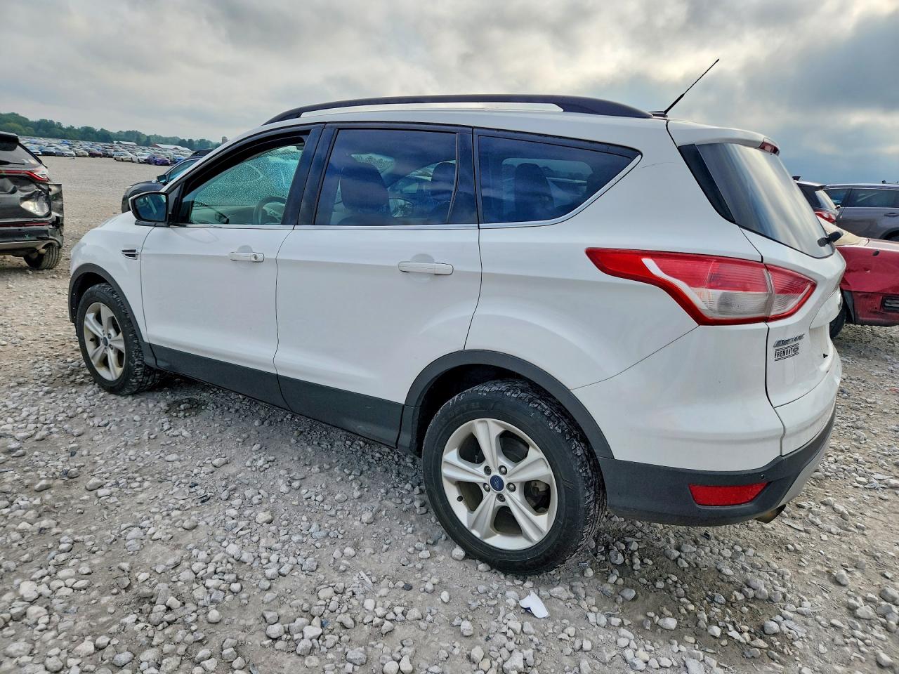 2014 Ford Escape Se White vin: 1FMCU9GX7EUB60817