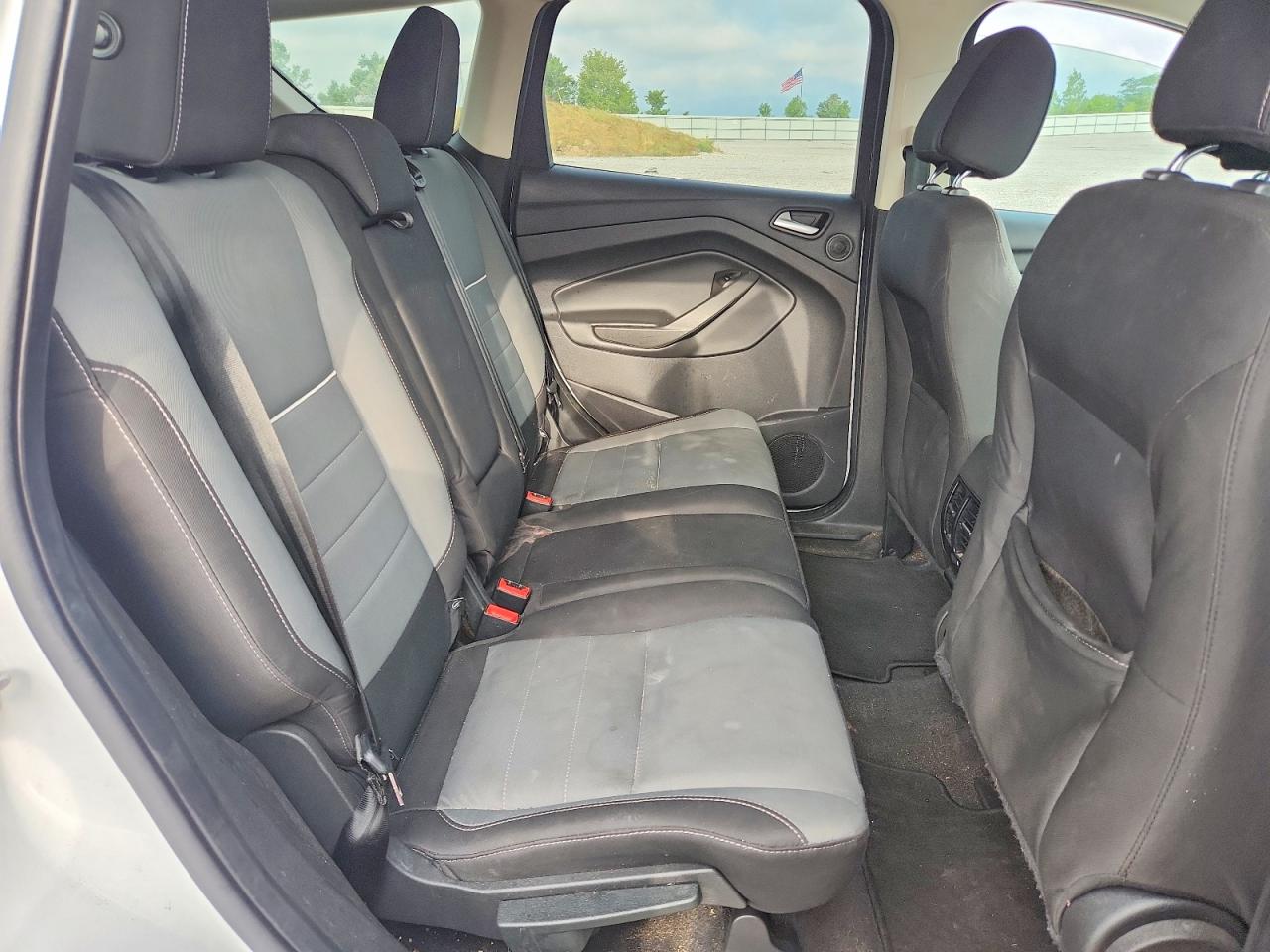 2014 Ford Escape Se White vin: 1FMCU9GX7EUB60817