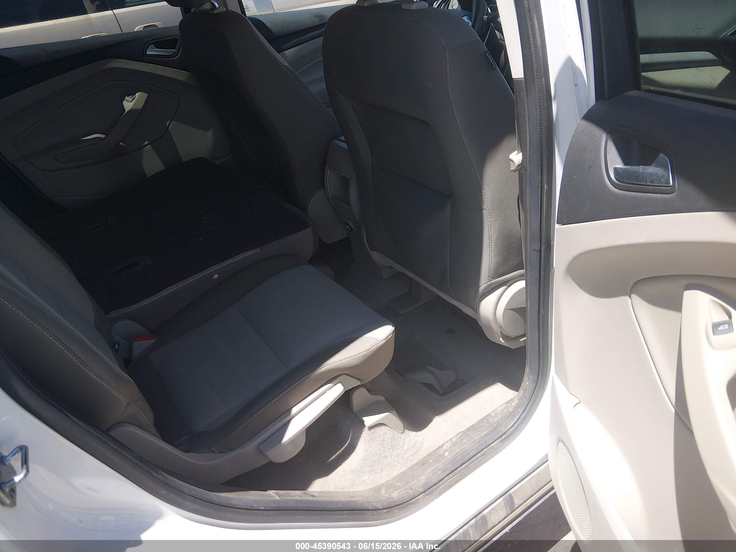 2014 Ford Escape Se White vin: 1FMCU9GX7EUB98693