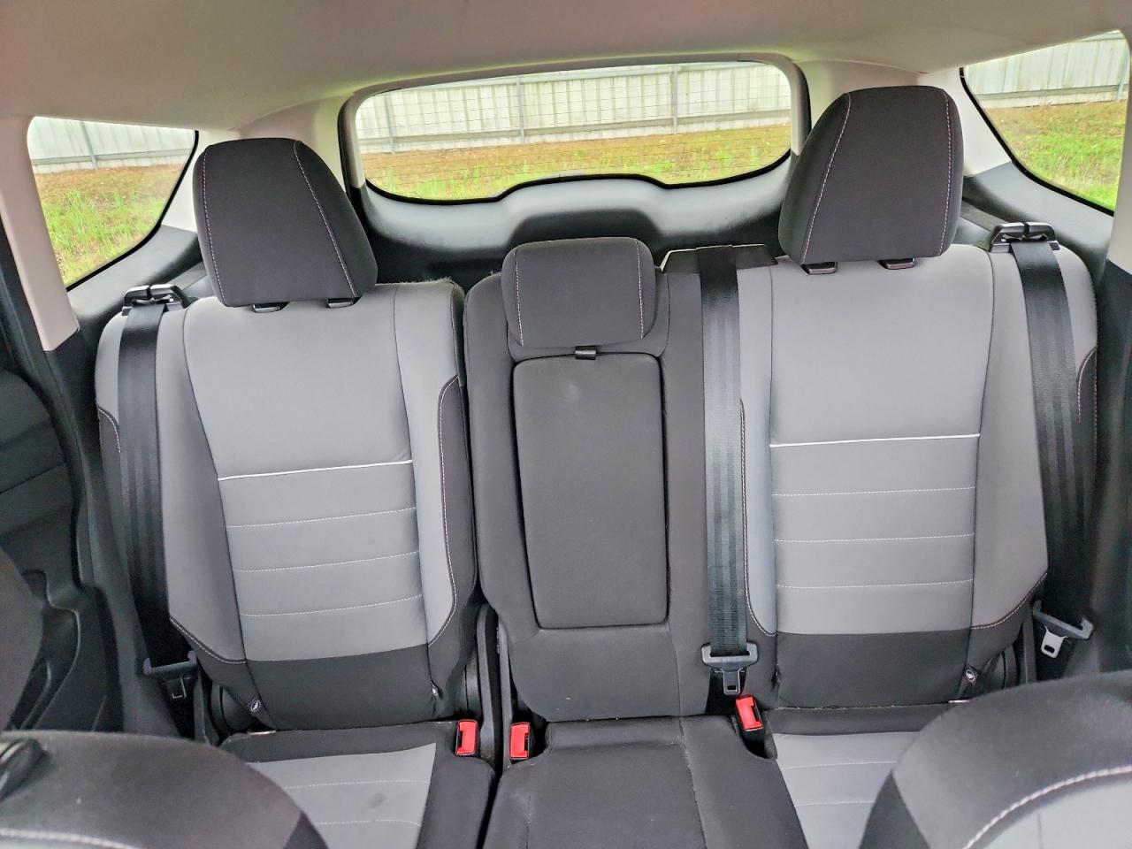 2015 Ford Escape Se Серый vin: 1FMCU9GX7FUA02656