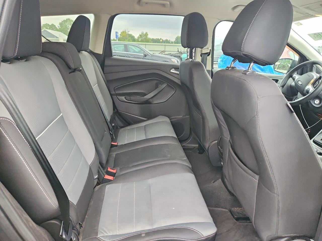 2015 Ford Escape Se Серый vin: 1FMCU9GX7FUA02656