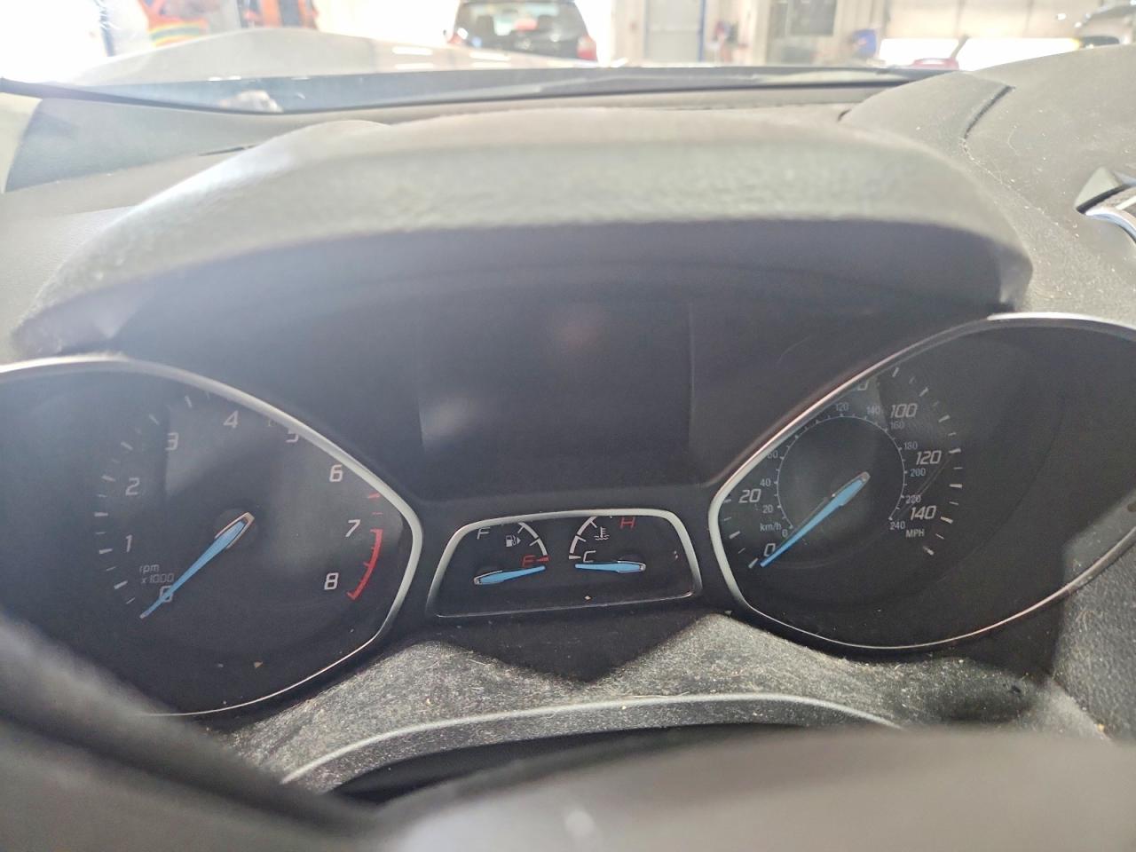 2015 Ford Escape Se Черный vin: 1FMCU9GX7FUA66583