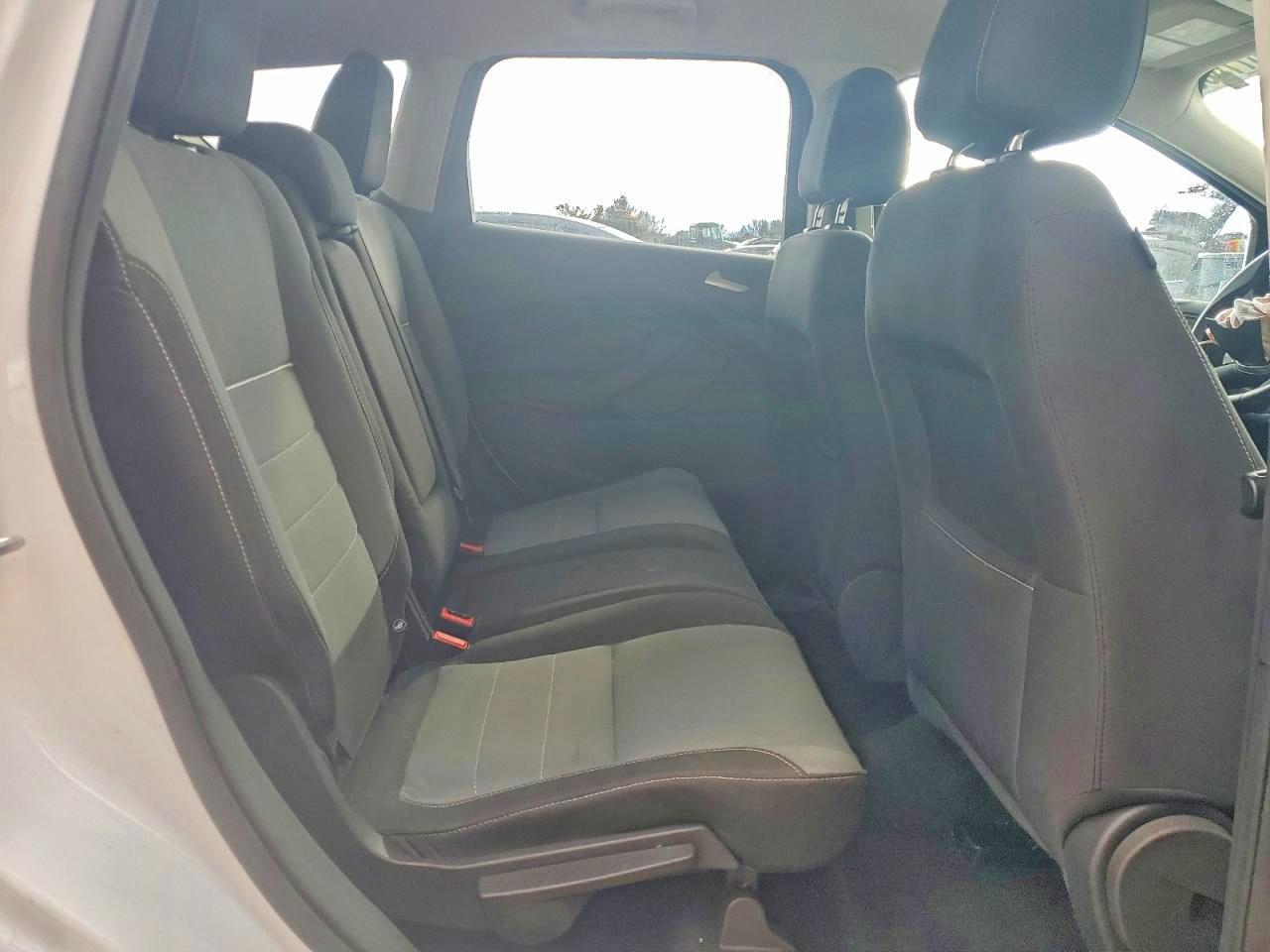 2015 Ford Escape Se Белый vin: 1FMCU9GX7FUA97364
