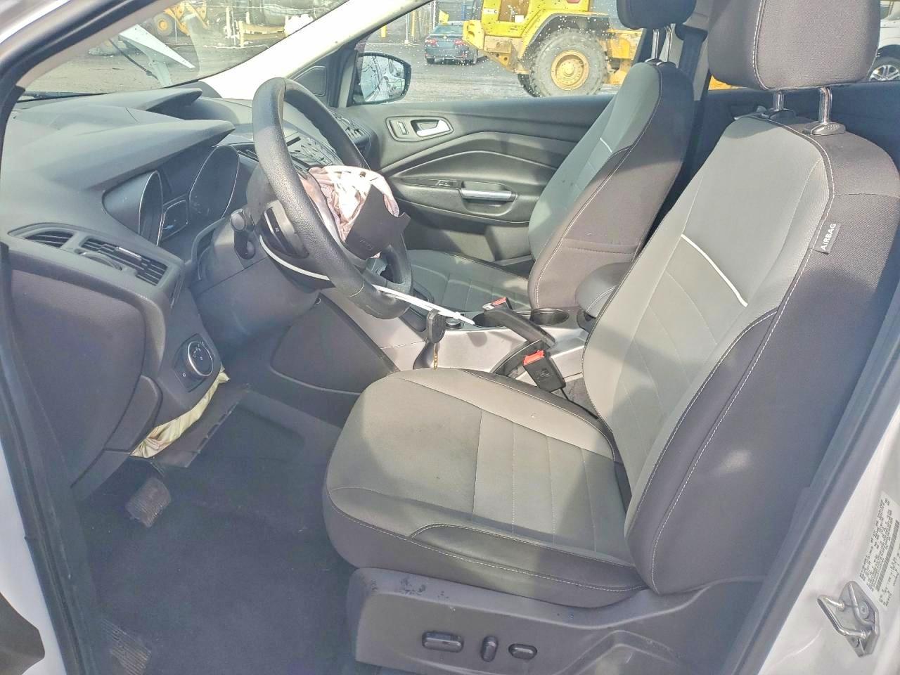 2015 Ford Escape Se Белый vin: 1FMCU9GX7FUA97364