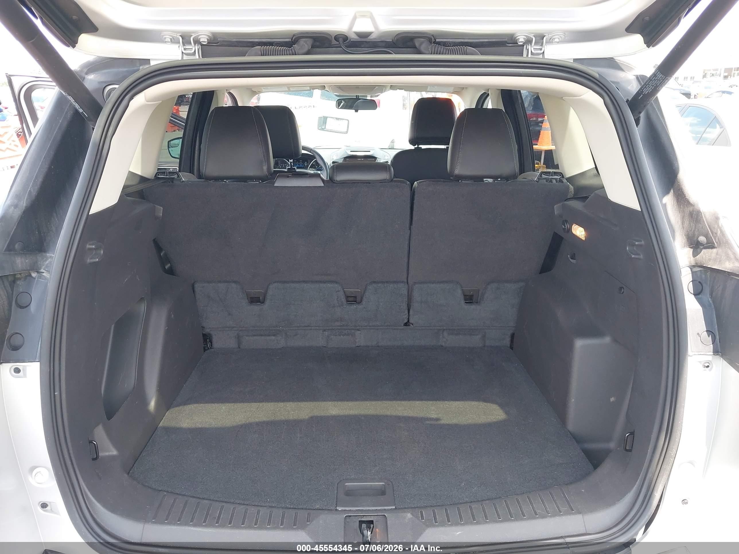 2015 Ford Escape Se Серебряный vin: 1FMCU9GX7FUB72337