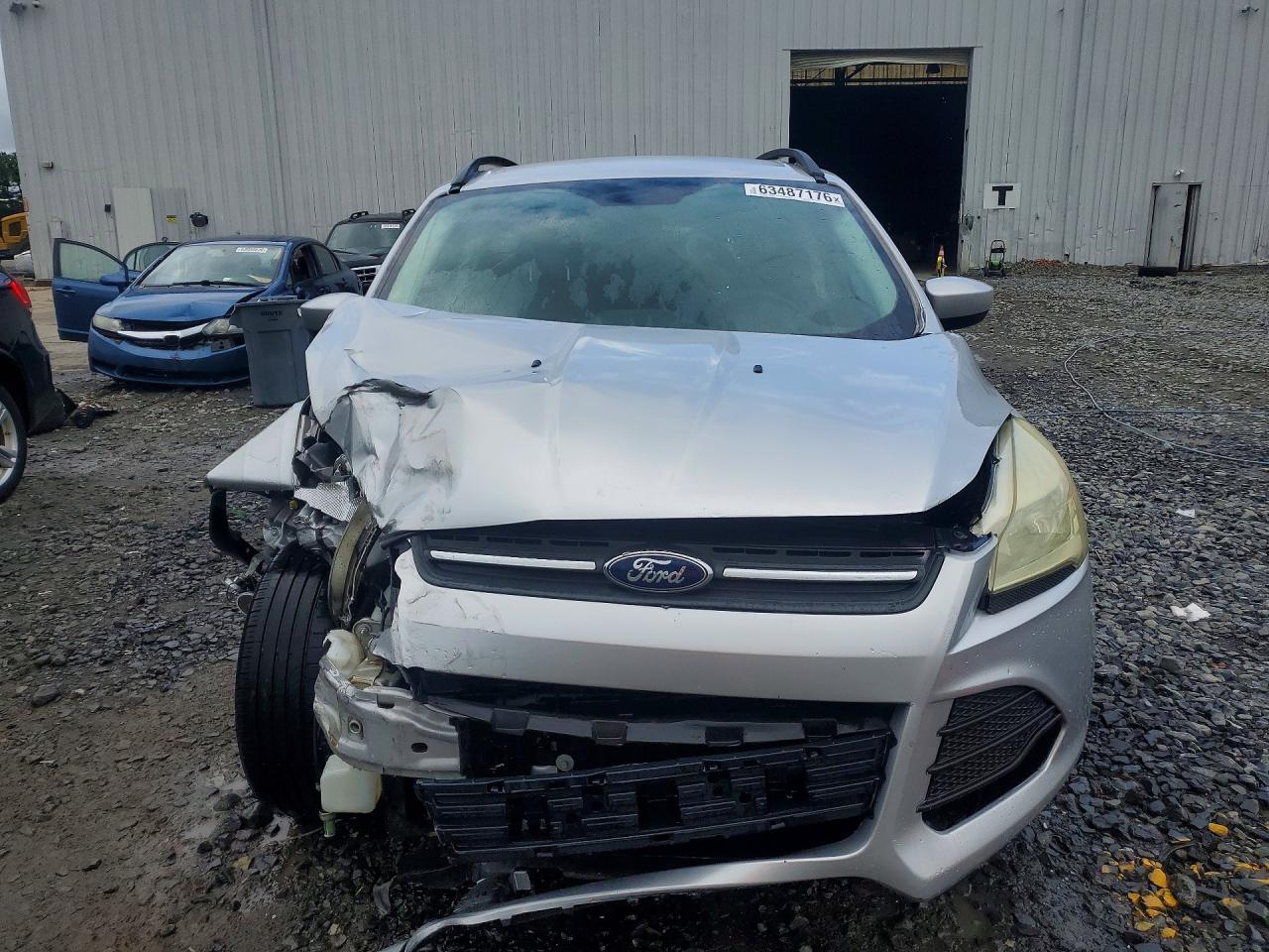 2016 Ford Escape Se Серебряный vin: 1FMCU9GX7GUC03734