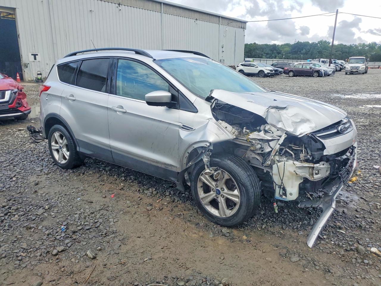 2016 Ford Escape Se Серебряный vin: 1FMCU9GX7GUC03734