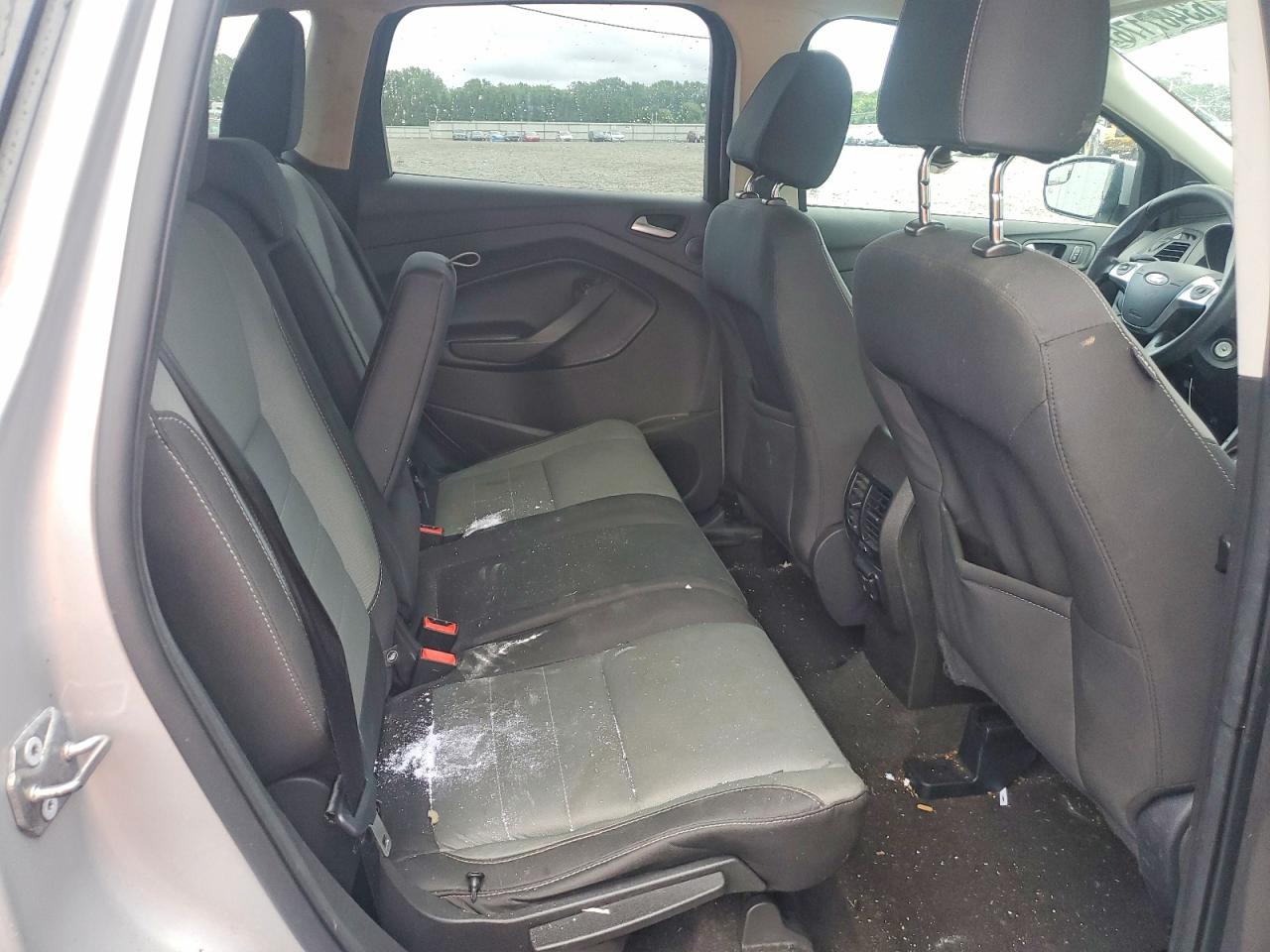 2016 Ford Escape Se Серебряный vin: 1FMCU9GX7GUC03734
