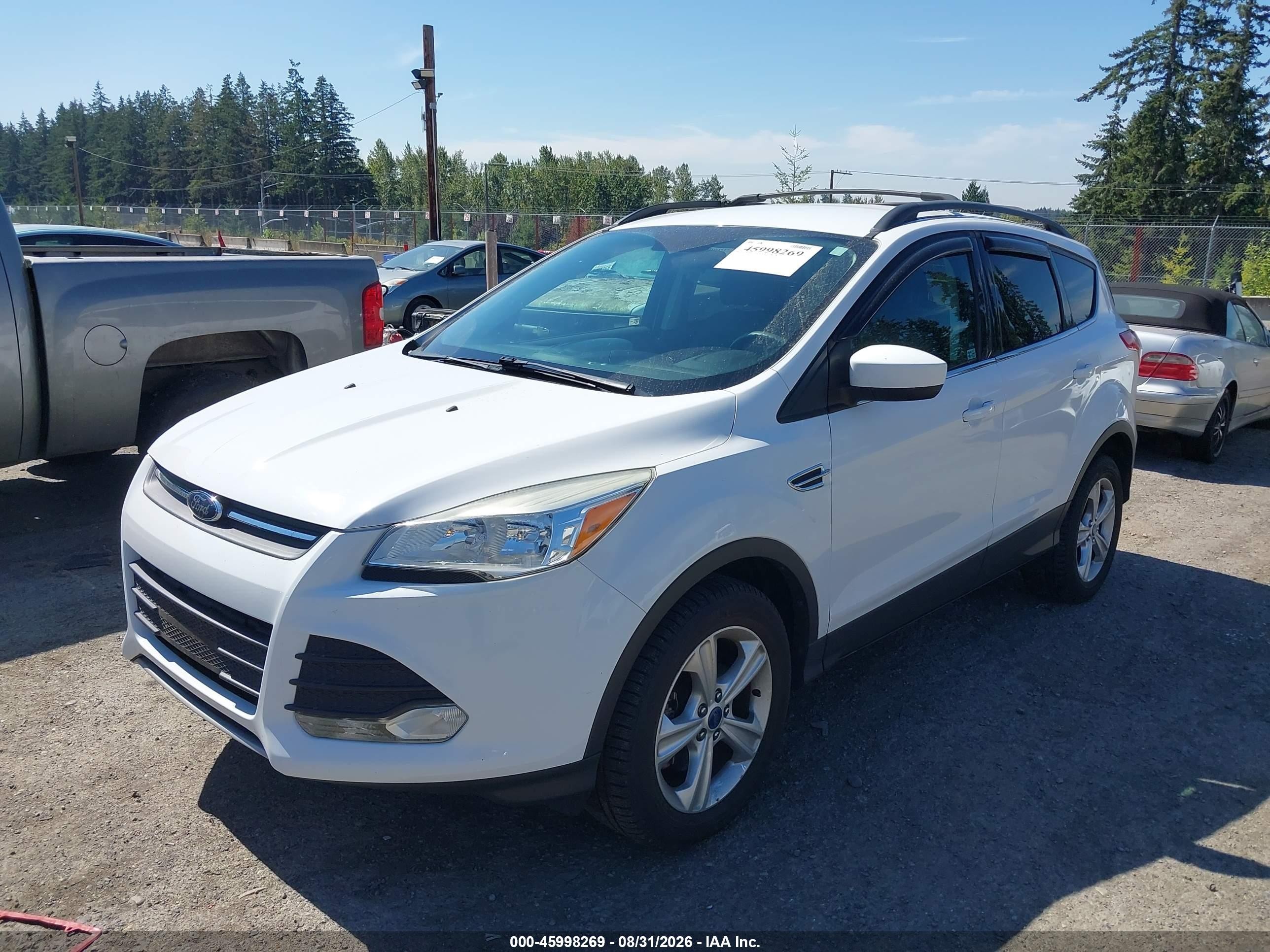 2013 Ford Escape Se Белый vin: 1FMCU9GX8DUB64731
