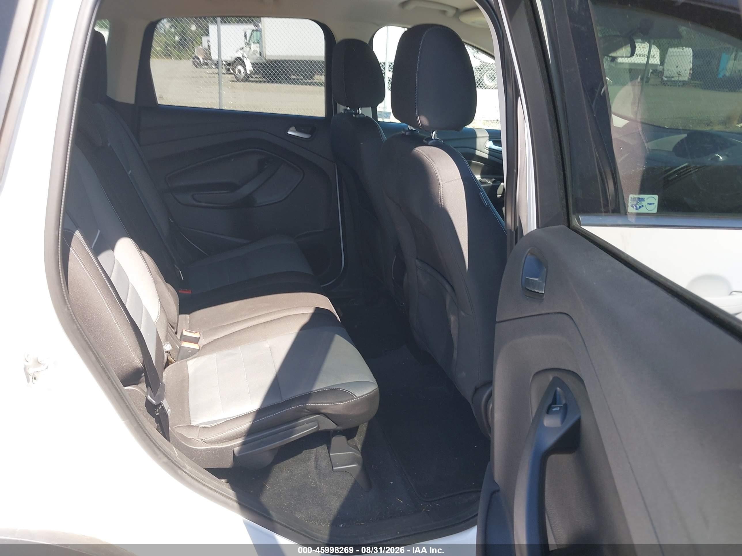 2013 Ford Escape Se Белый vin: 1FMCU9GX8DUB64731